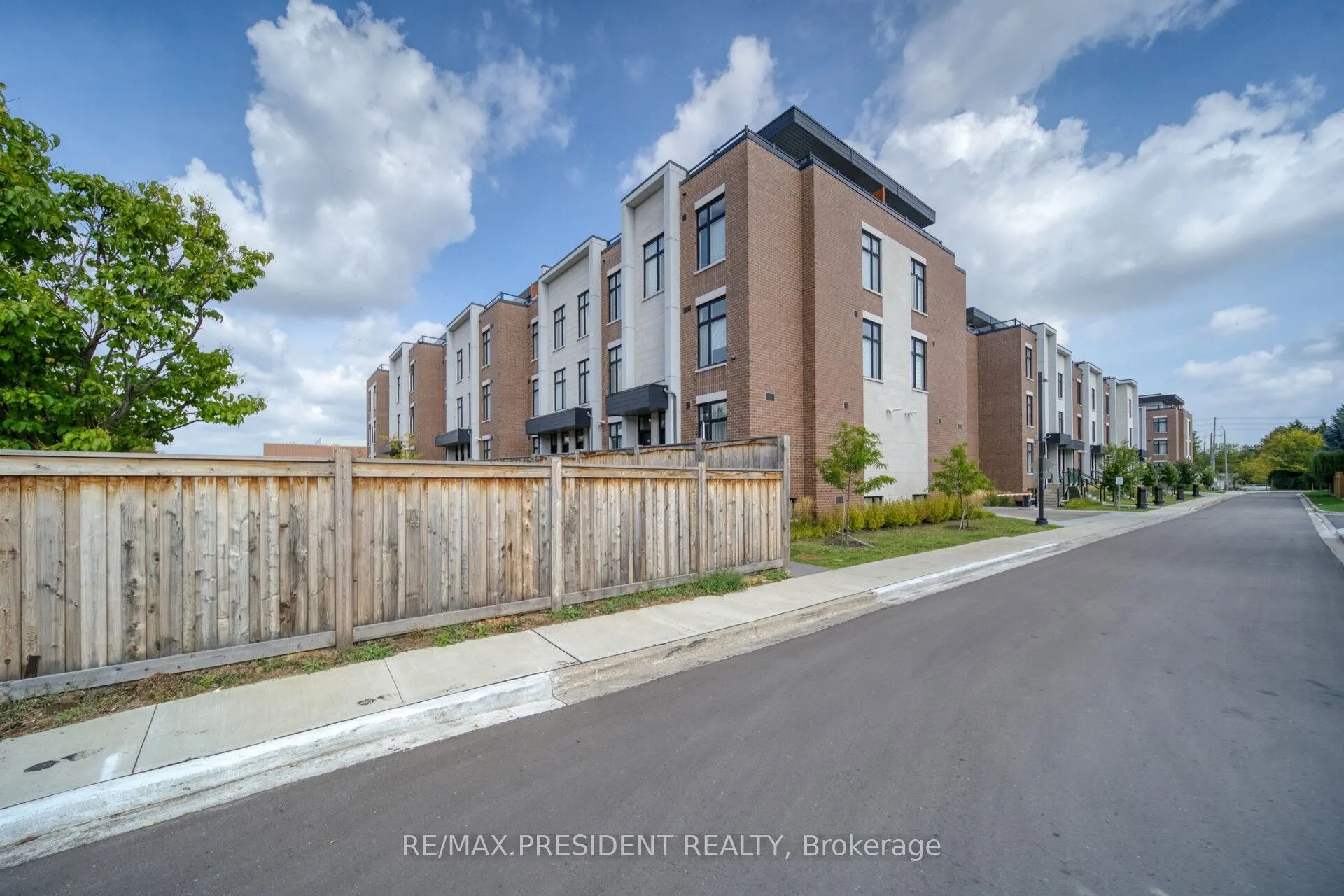 9580 Islington Avenue, #U232