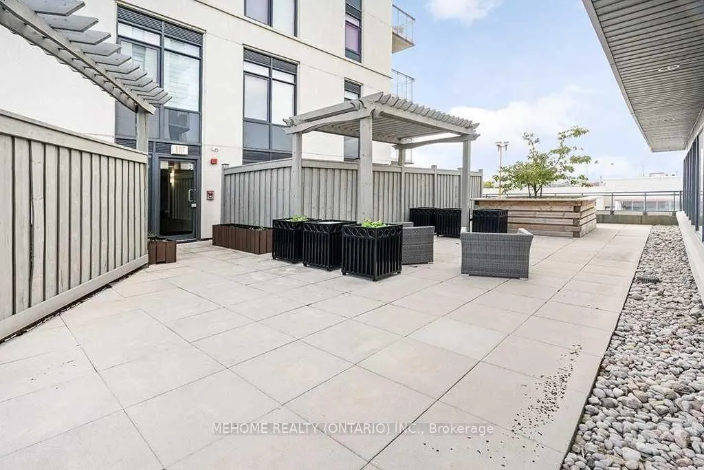 24 Woodstream Boulevard, #406