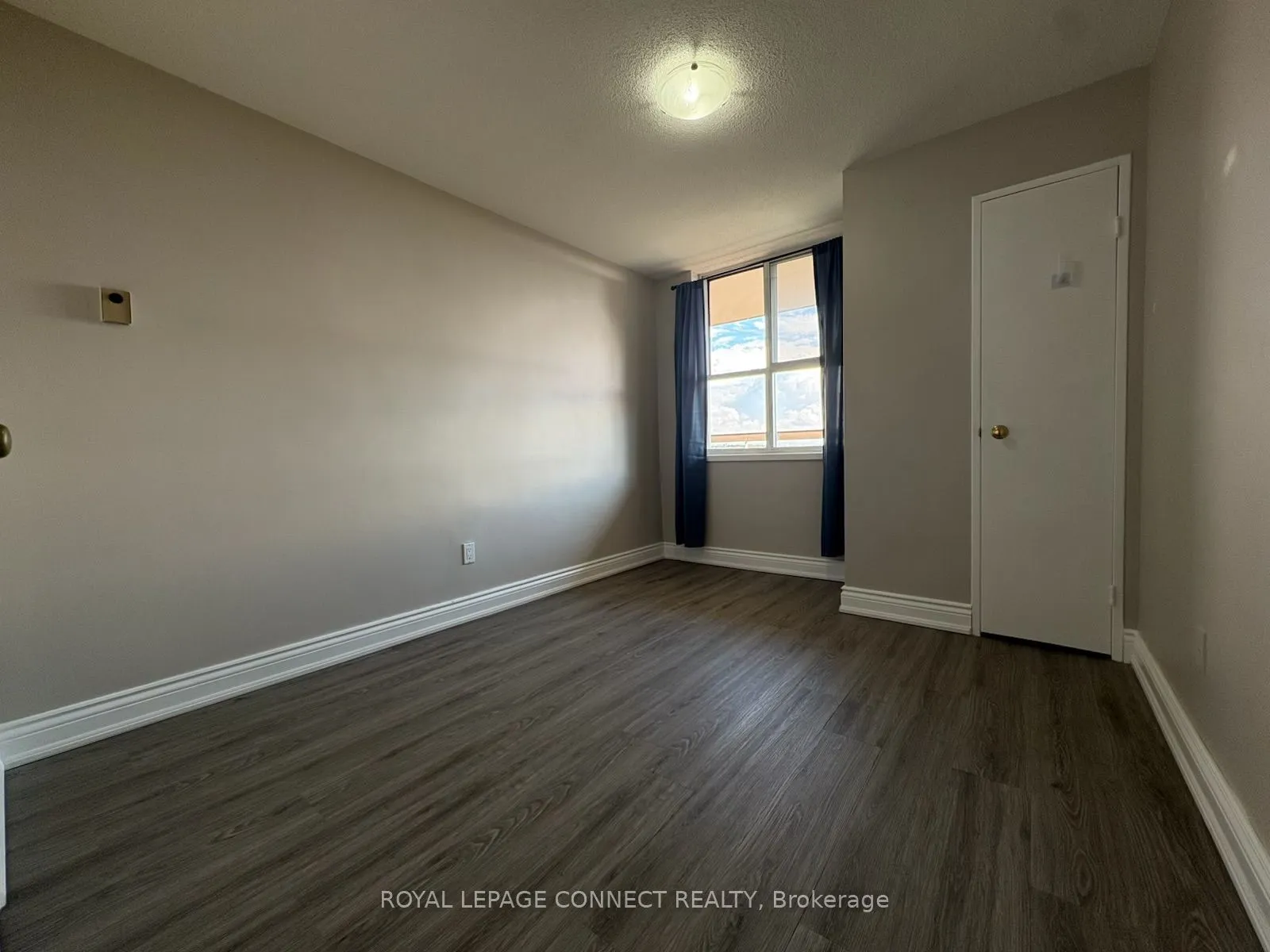 80 Inverlochy Boulevard, #910