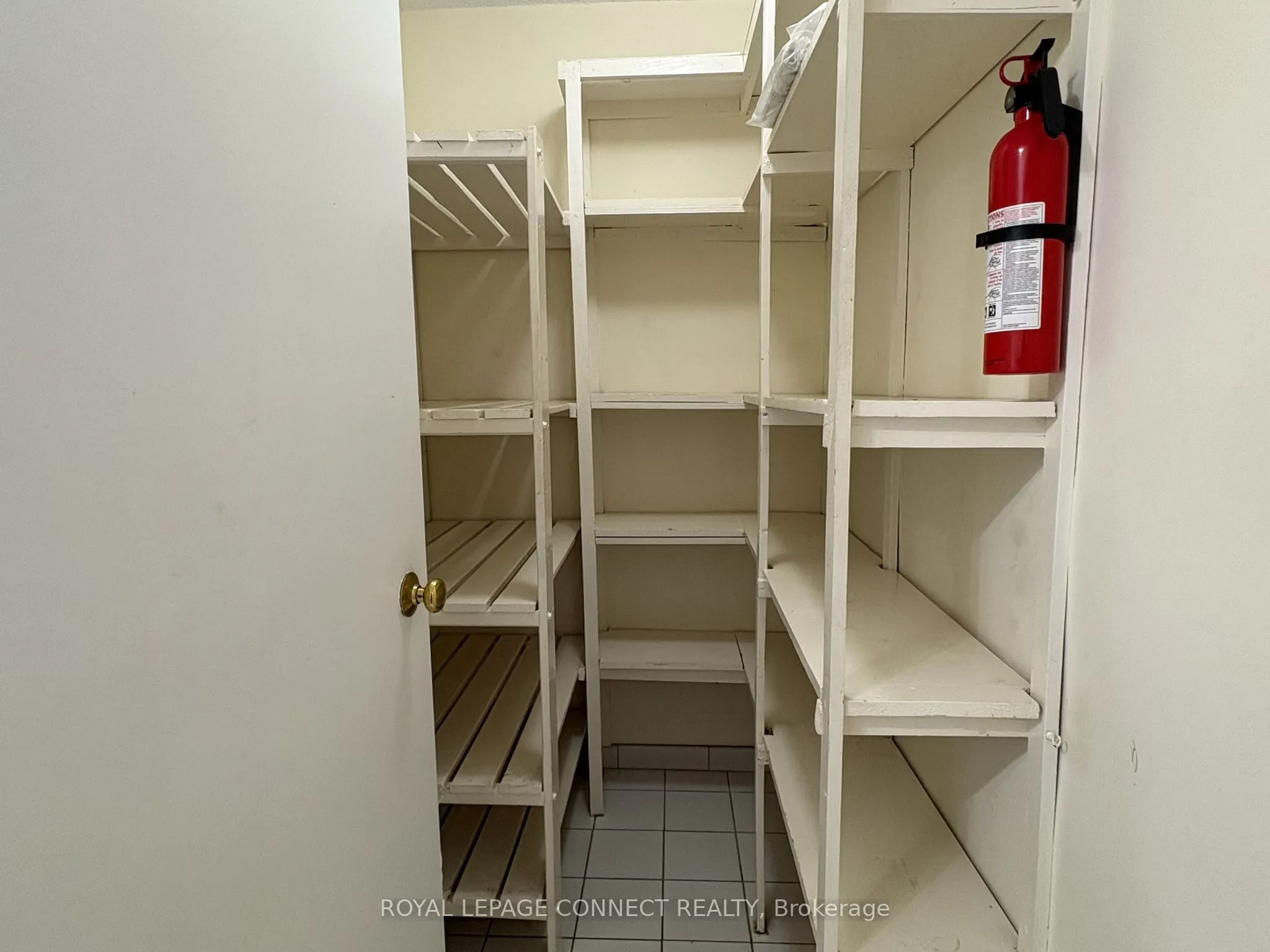 80 Inverlochy Boulevard, #910