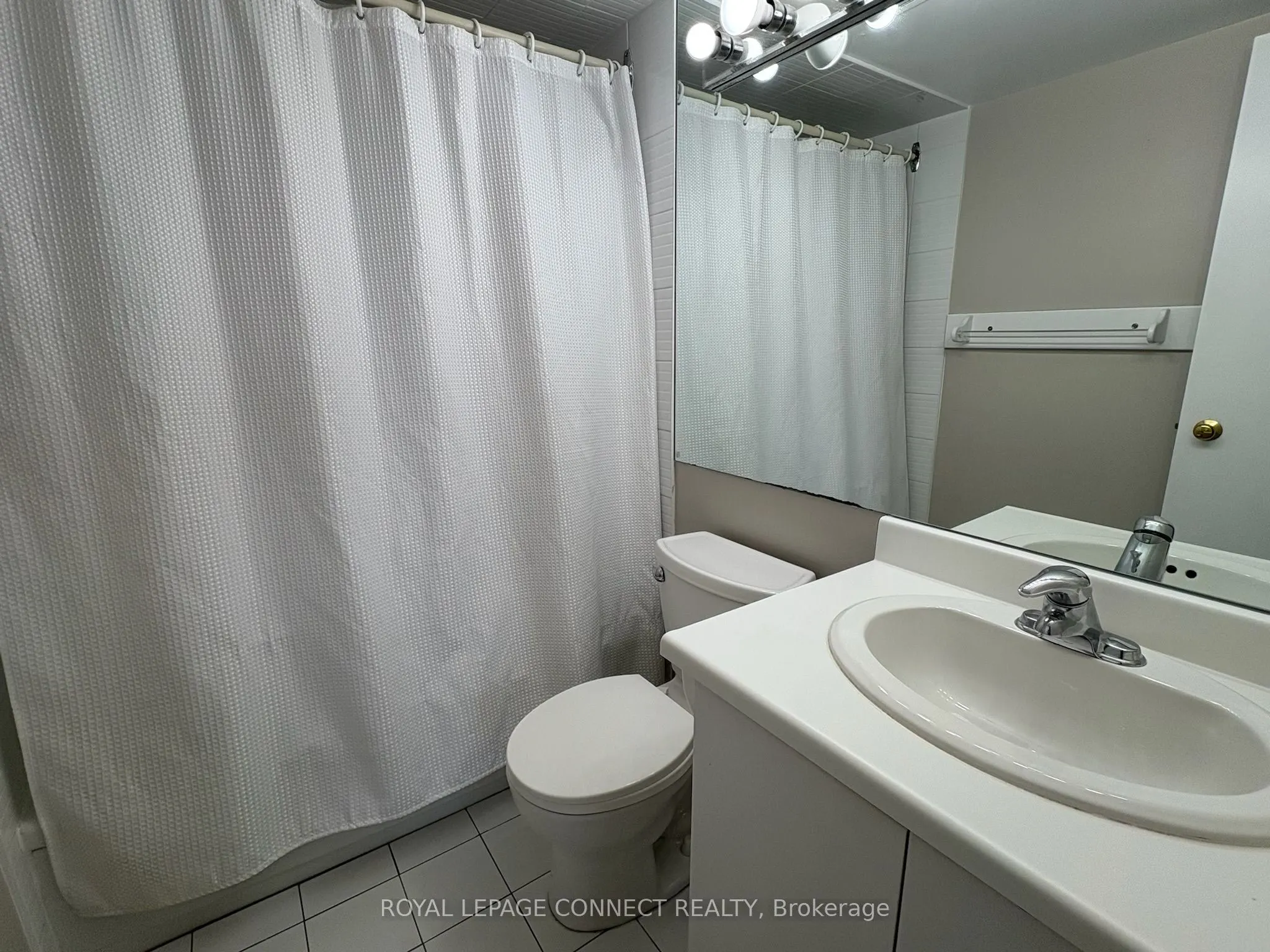 80 Inverlochy Boulevard, #910