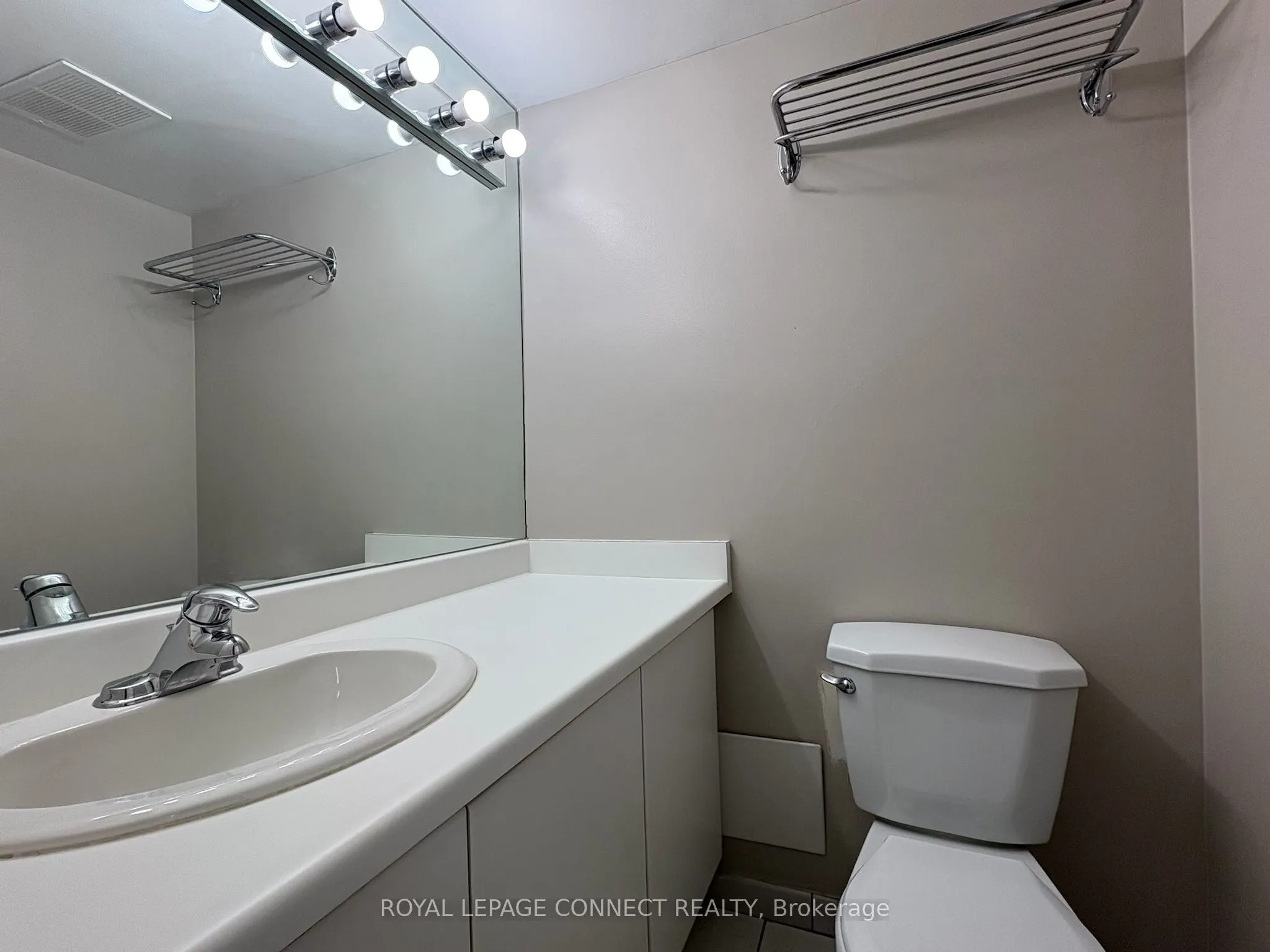 80 Inverlochy Boulevard, #910