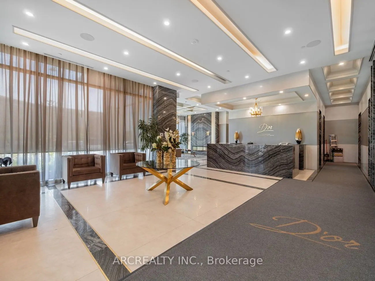 10 Gatineau Drive, #413