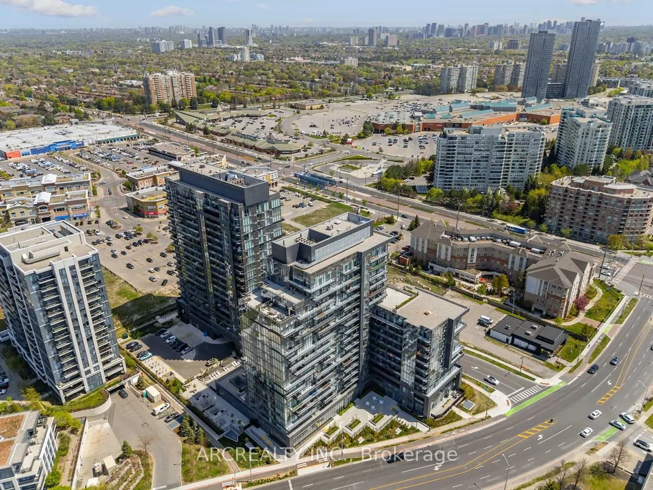 10 Gatineau Drive, #413