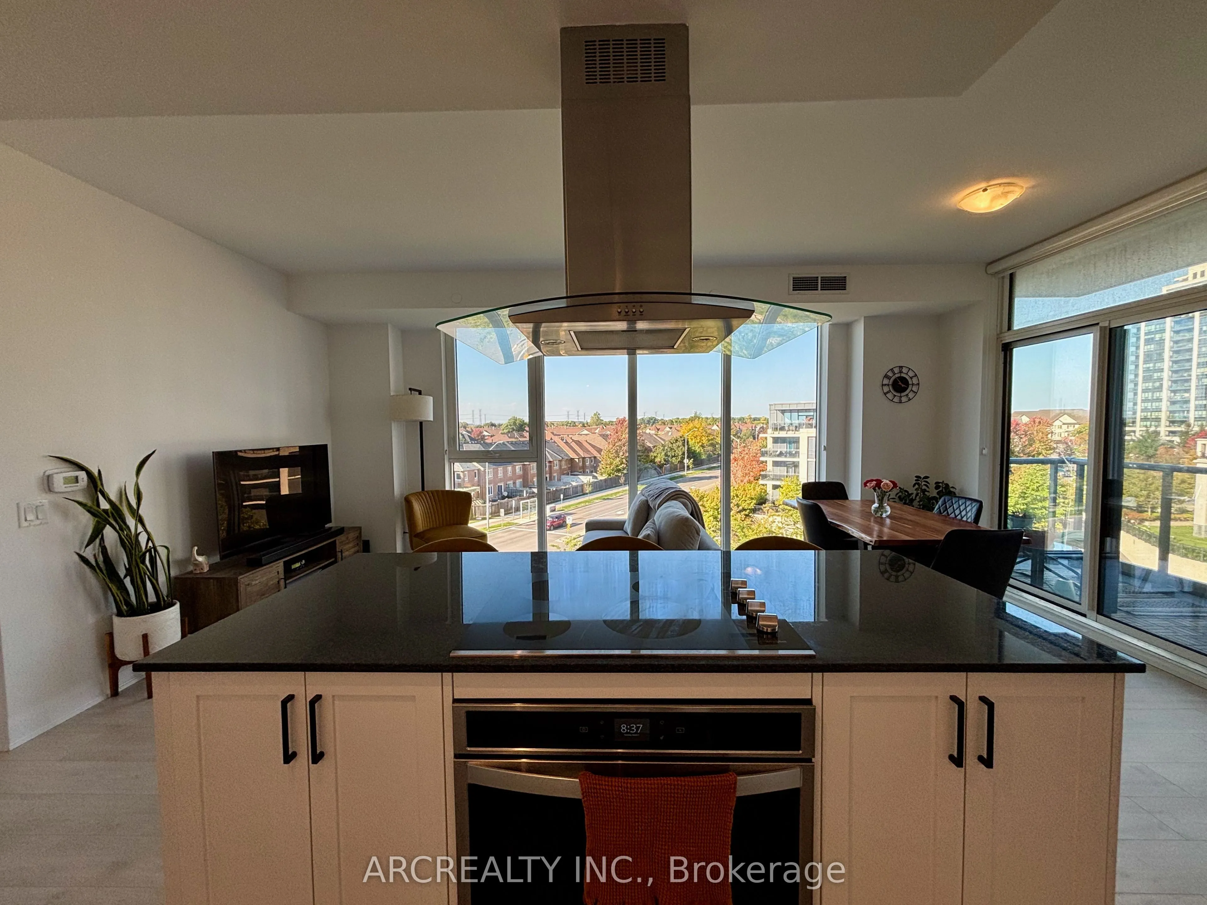 10 Gatineau Drive, #413