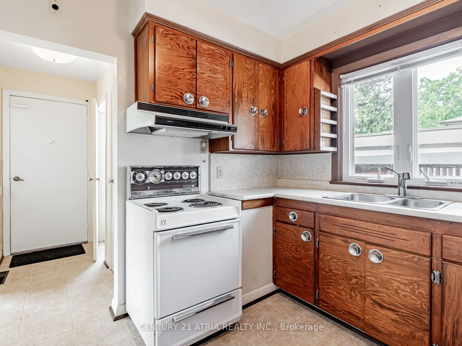 64 Rockport Crescent
