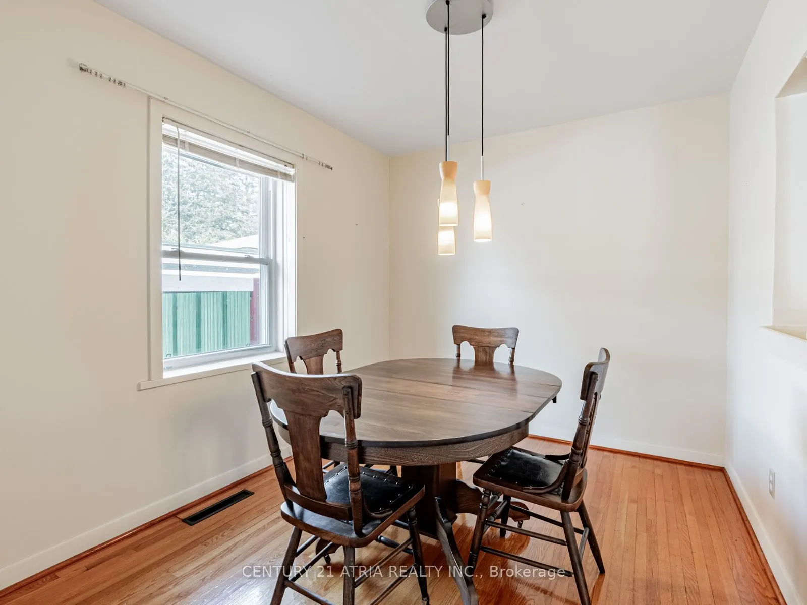 64 Rockport Crescent