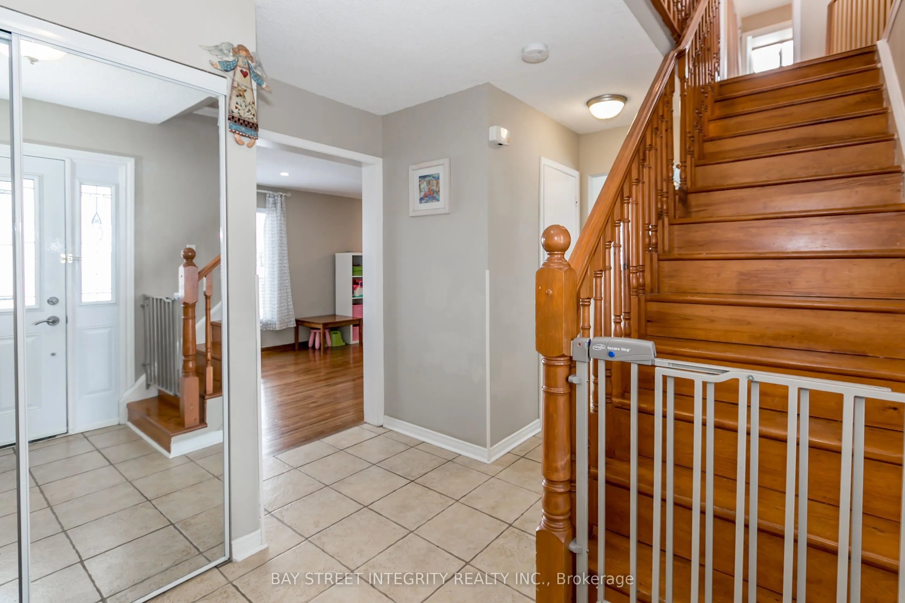 3 Maplegrove Avenue