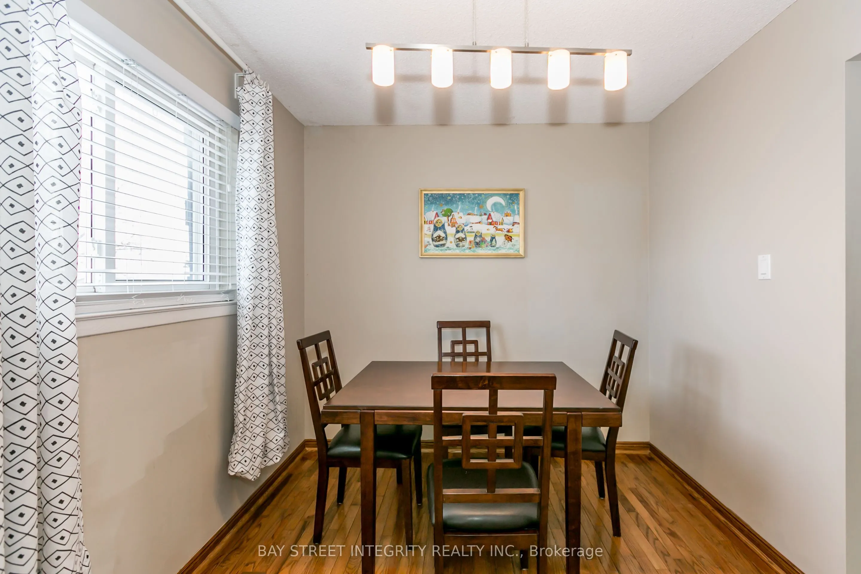 3 Maplegrove Avenue