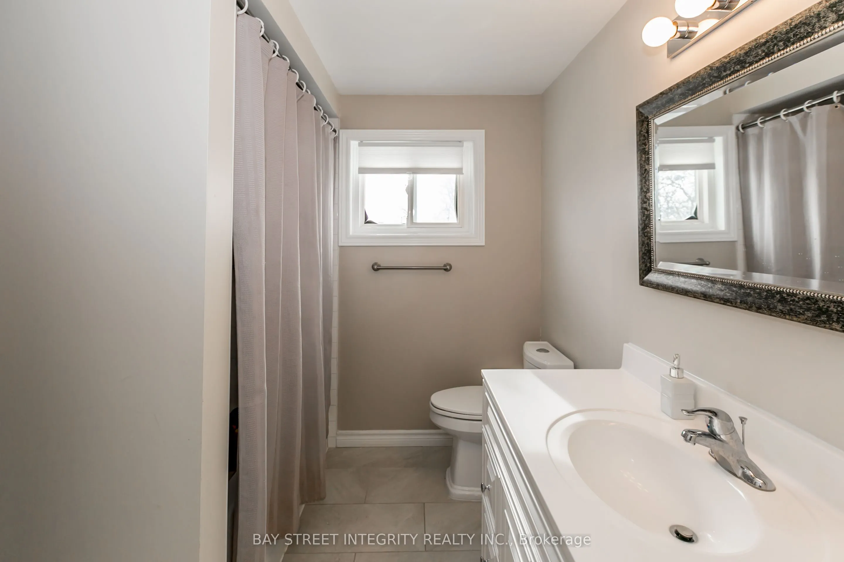 3 Maplegrove Avenue