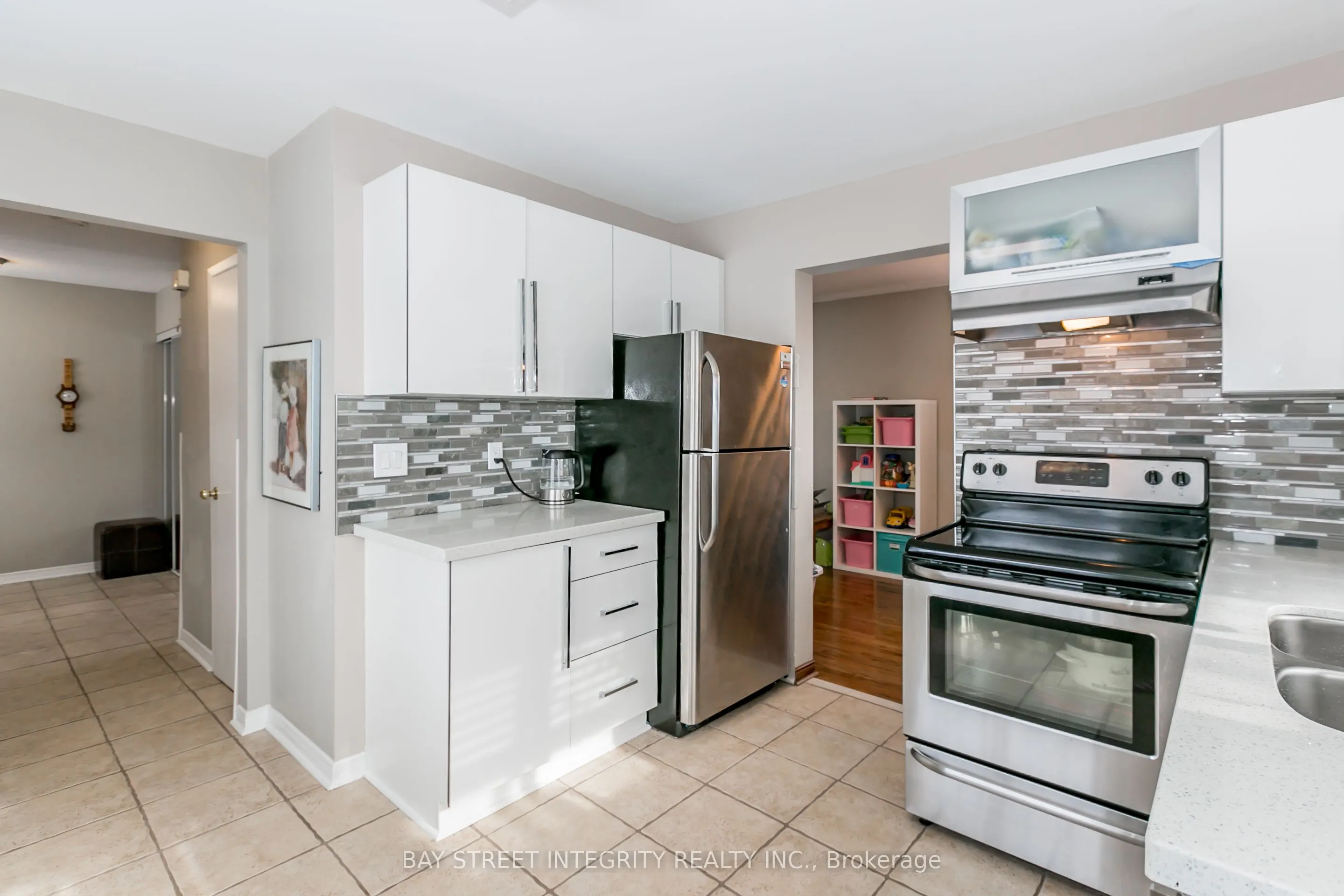3 Maplegrove Avenue