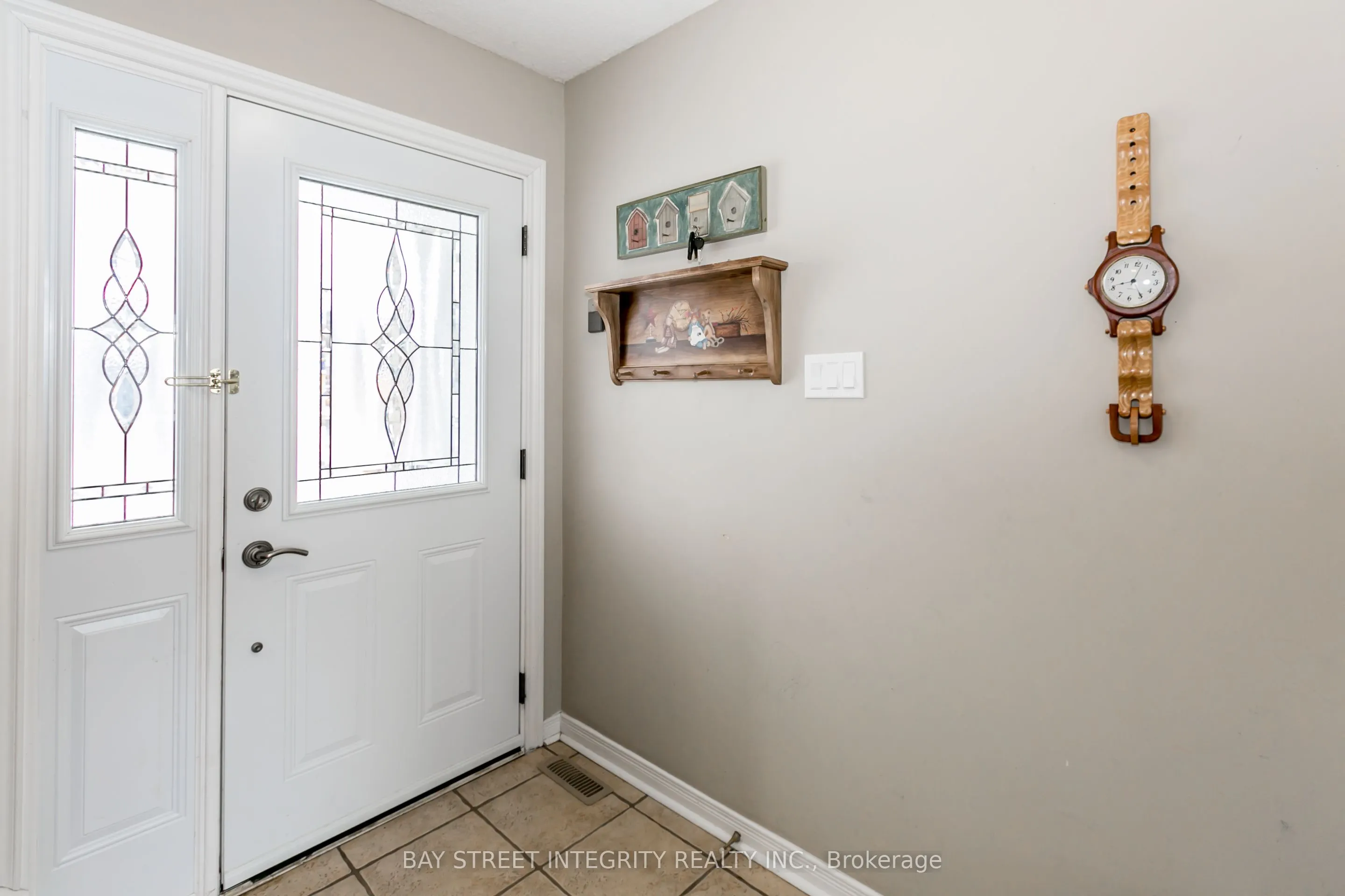 3 Maplegrove Avenue