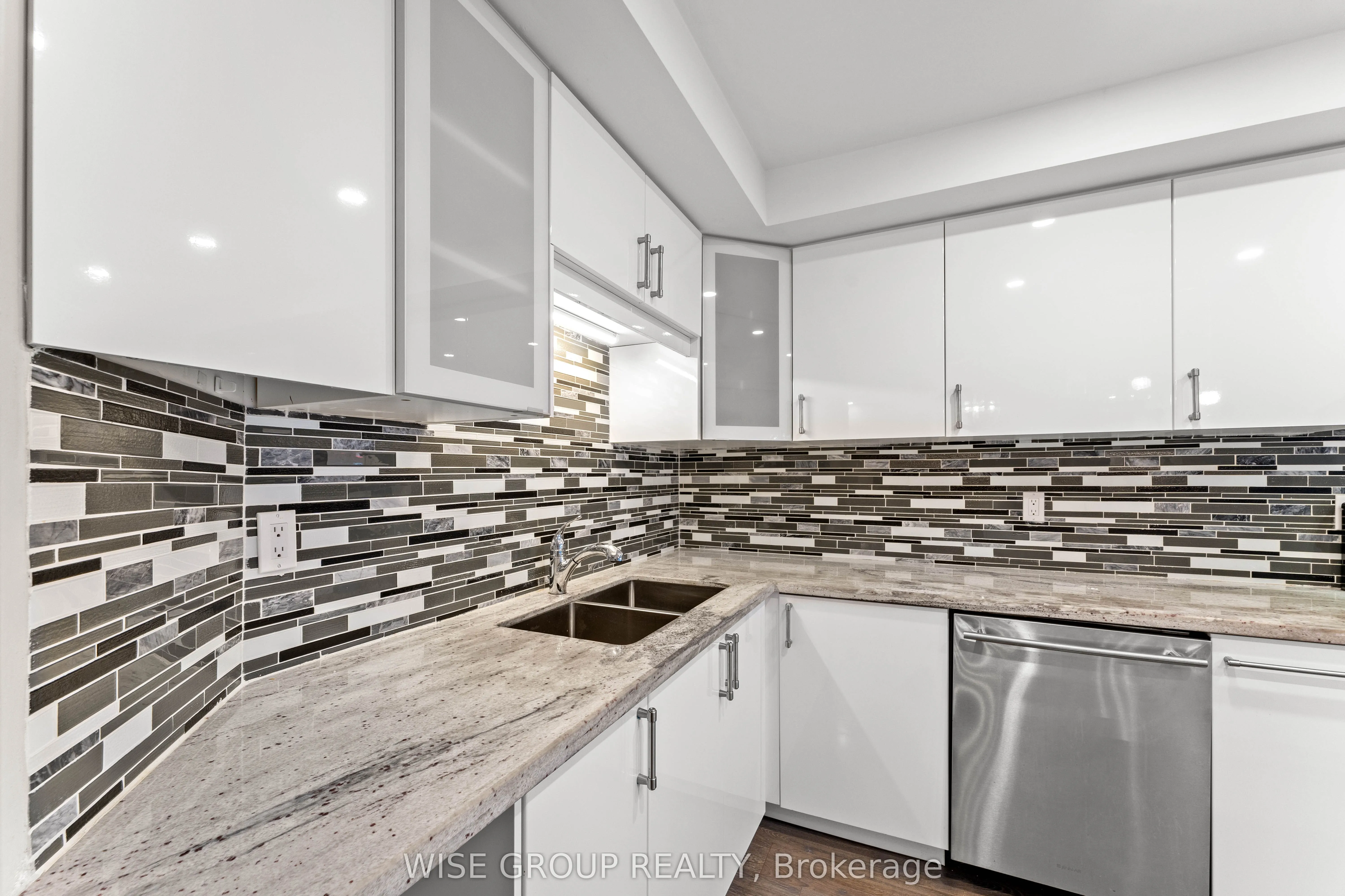 5 Weldrick Road W, #113