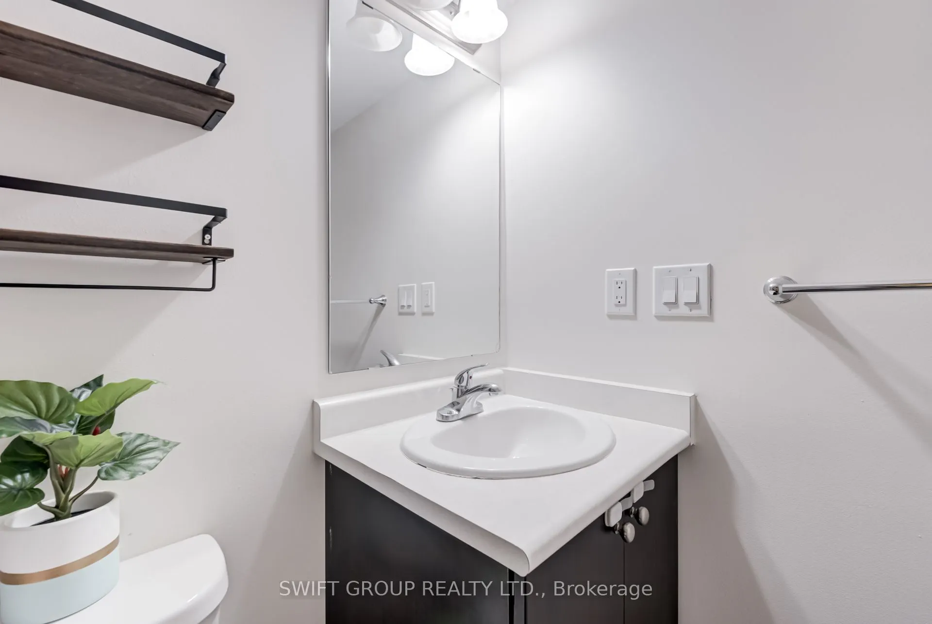 1 Blanche Lane, #801