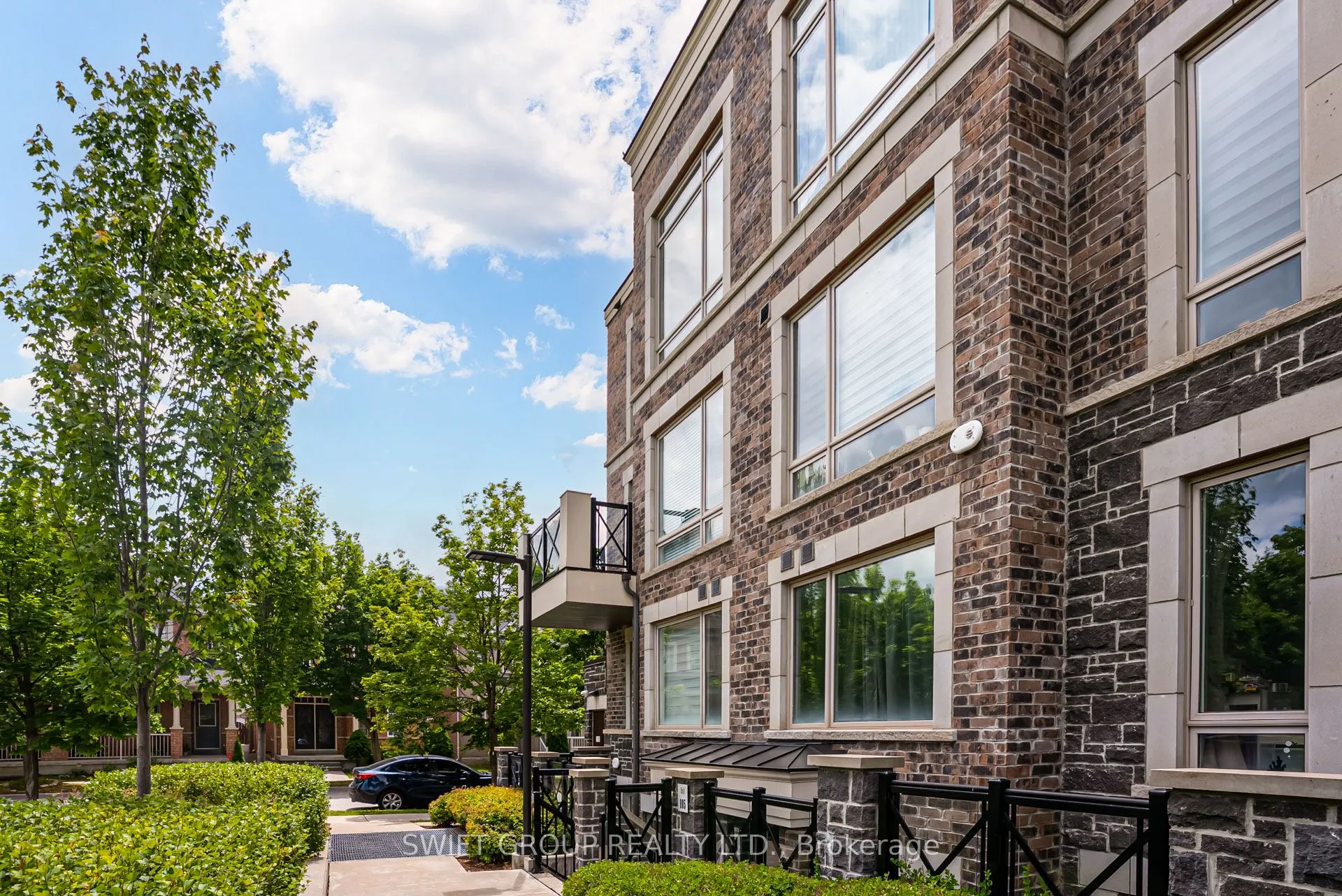 1 Blanche Lane, #801