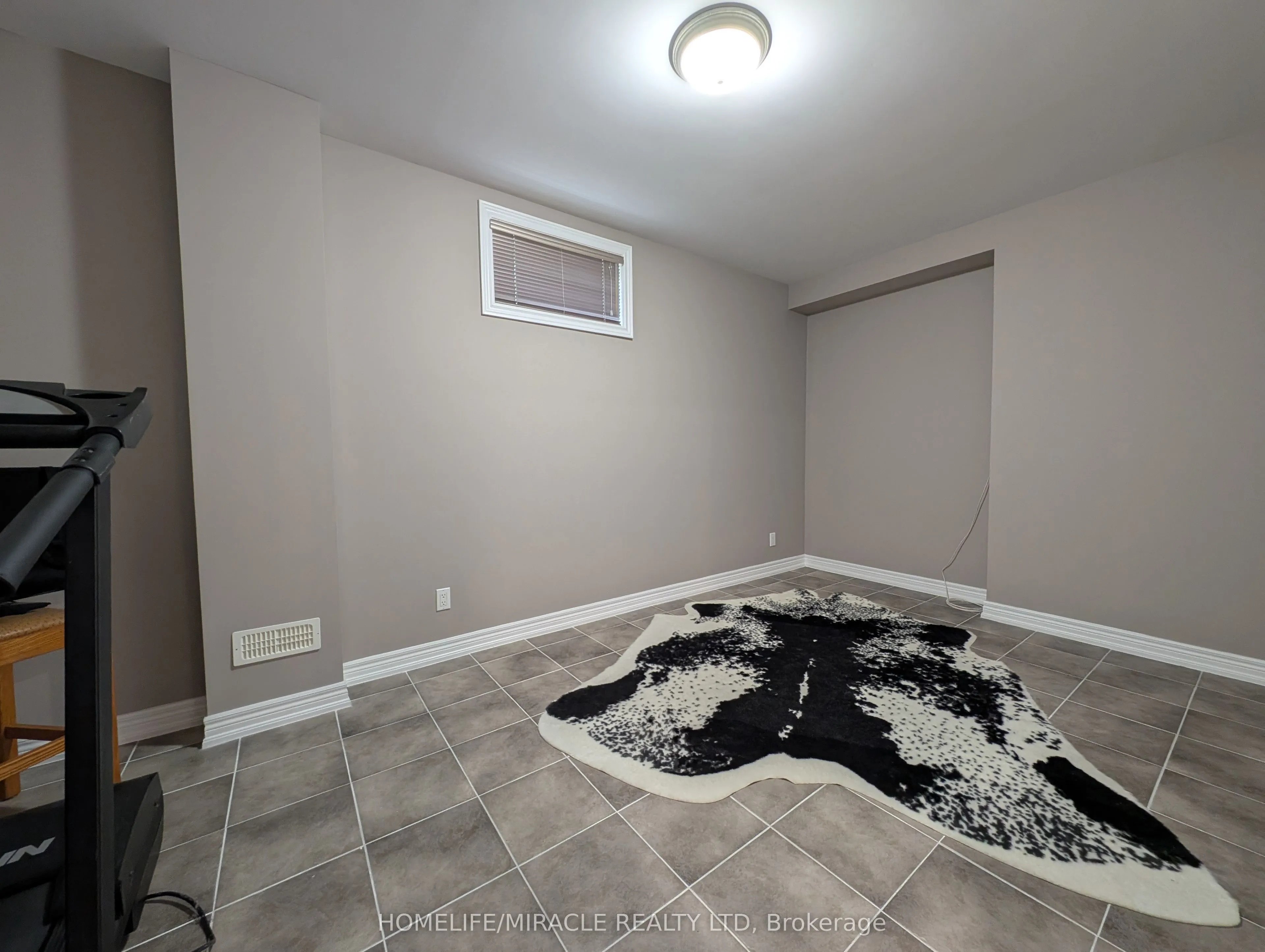 63 Loudon Crescent, #Basement