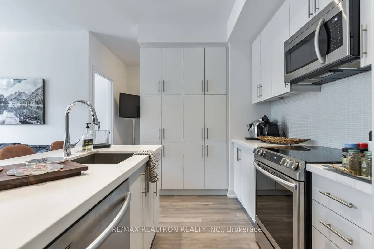 375 SEA RAY Avenue, #122