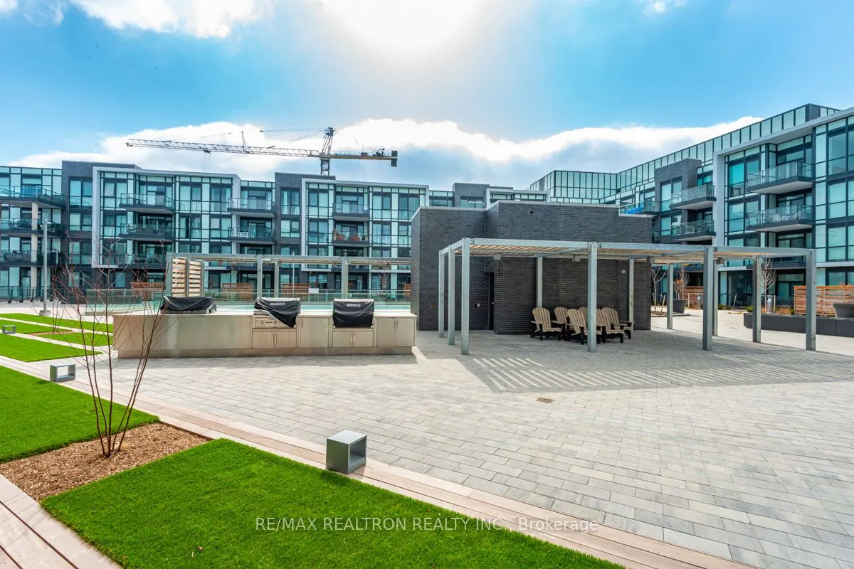 375 SEA RAY Avenue, #122