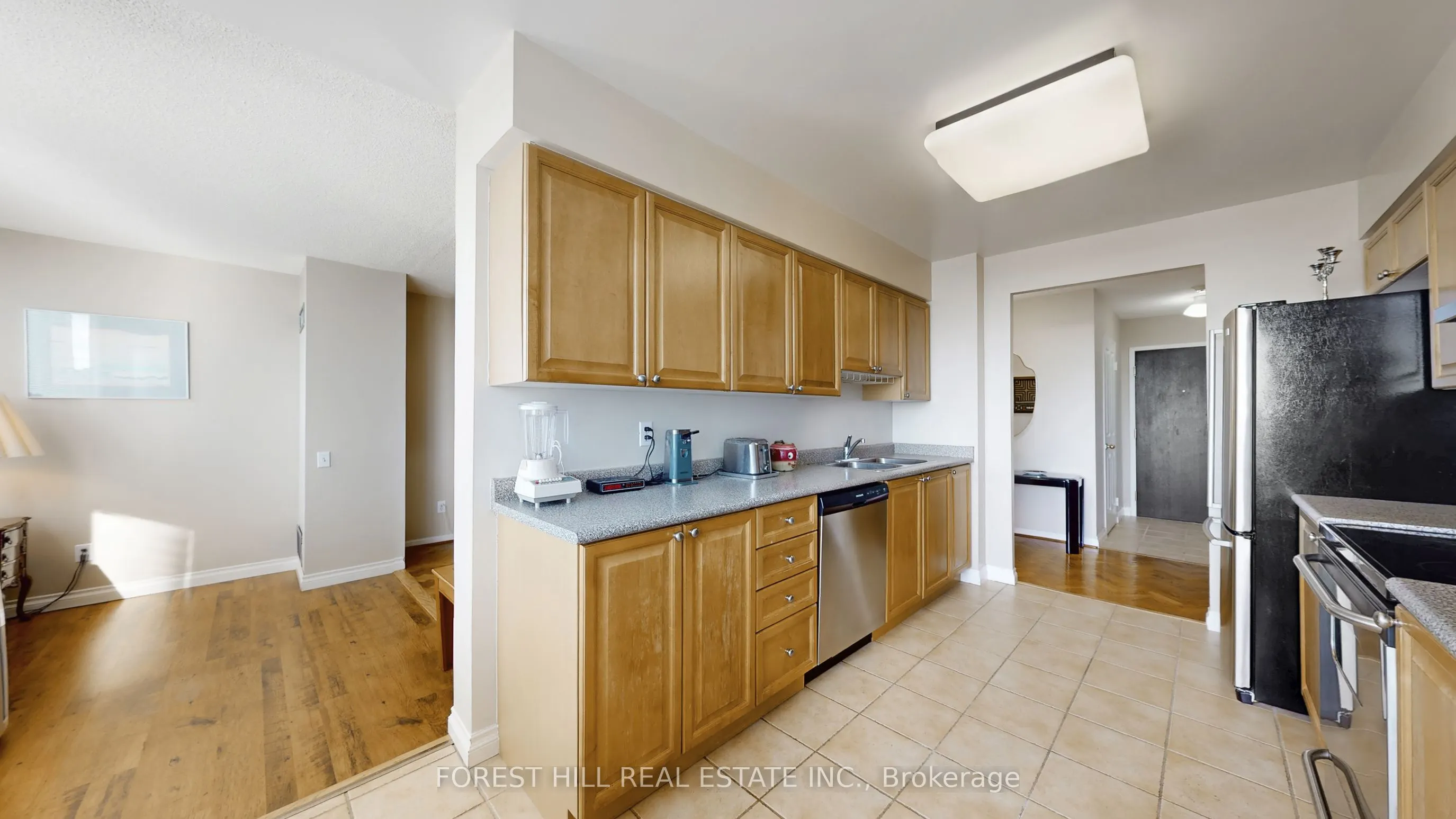 110 Promenade Circle, #1109