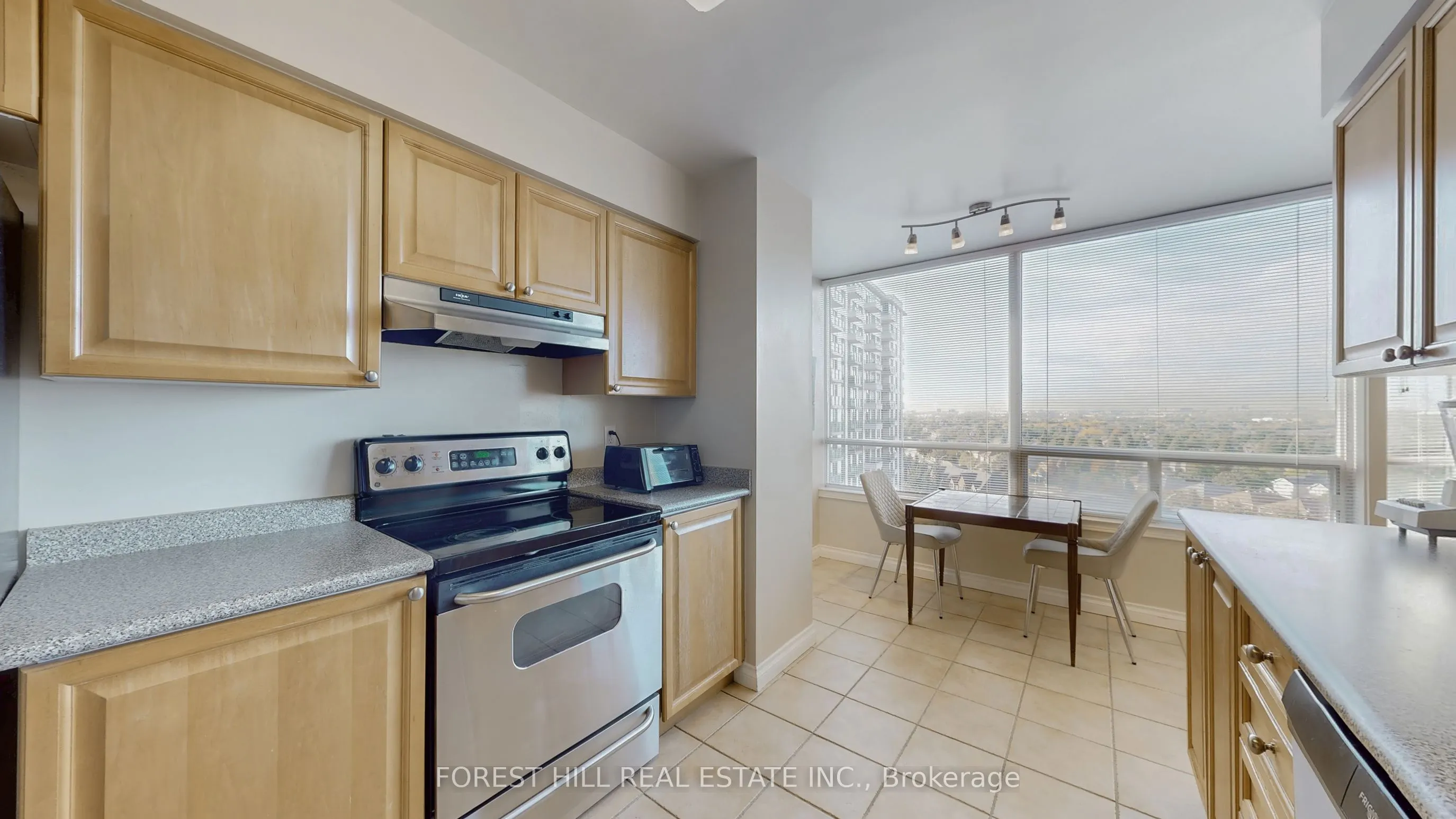 110 Promenade Circle, #1109