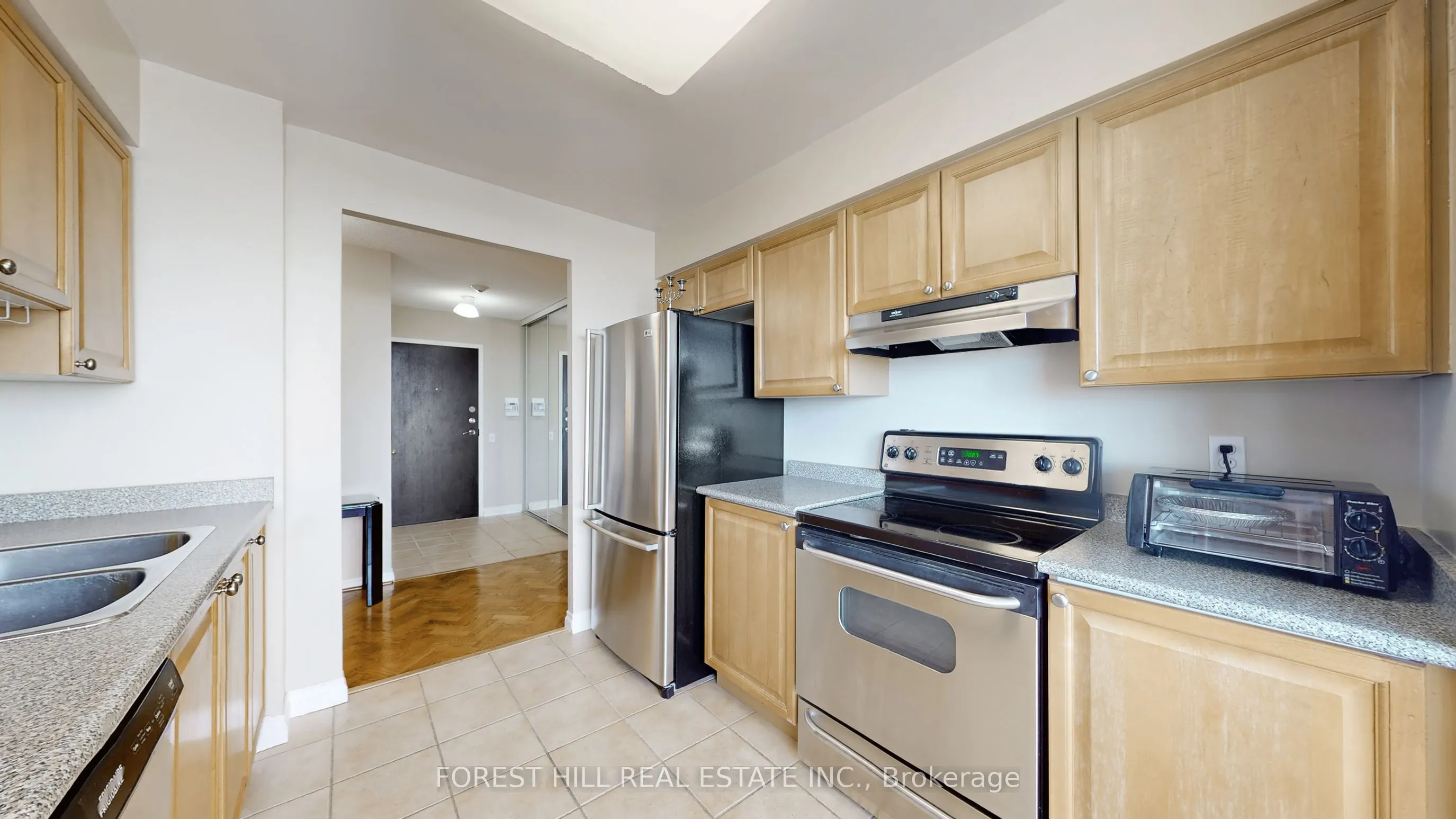 110 Promenade Circle, #1109