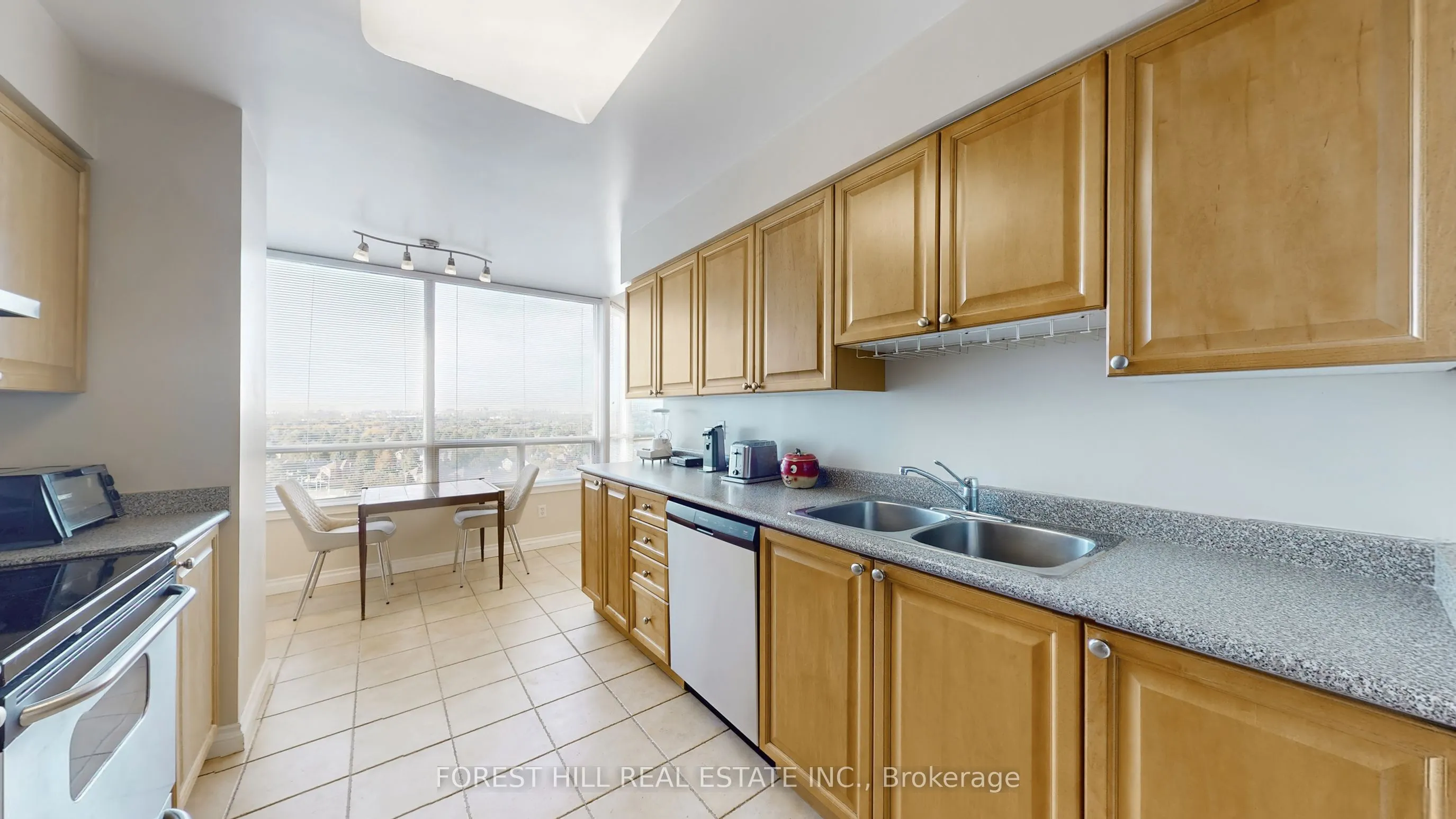 110 Promenade Circle, #1109
