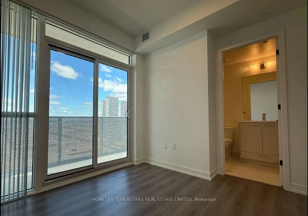 28 Interchange Way, #4605