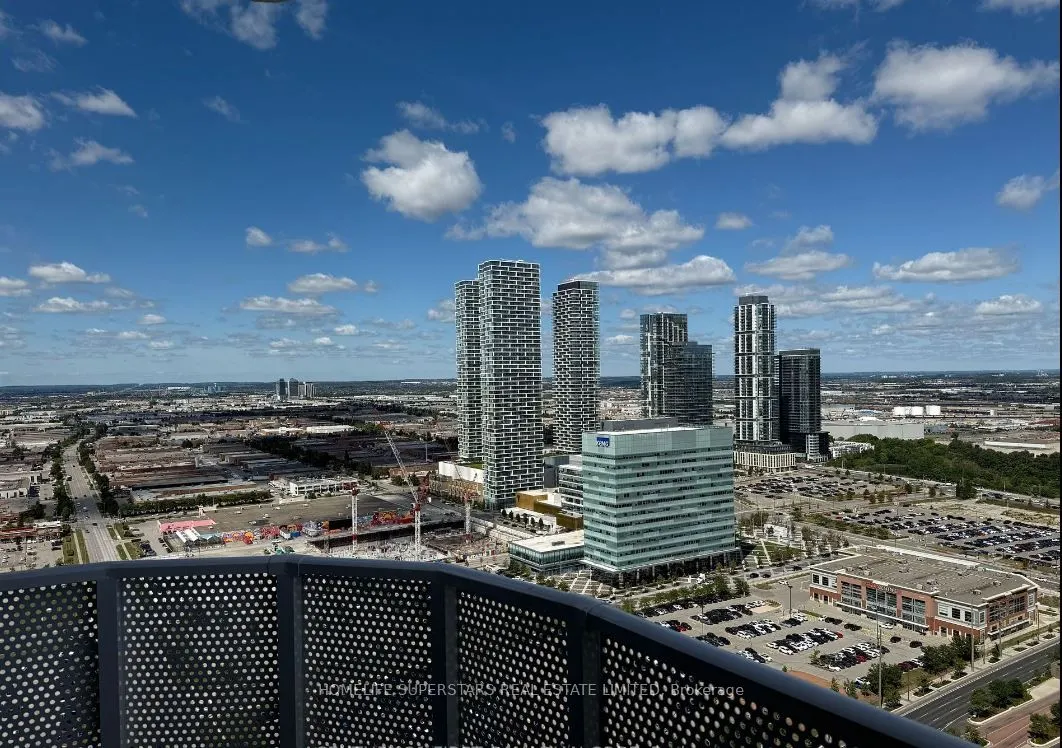 28 Interchange Way, #4605