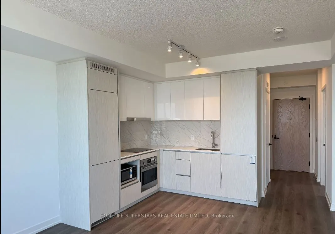 28 Interchange Way, #4605