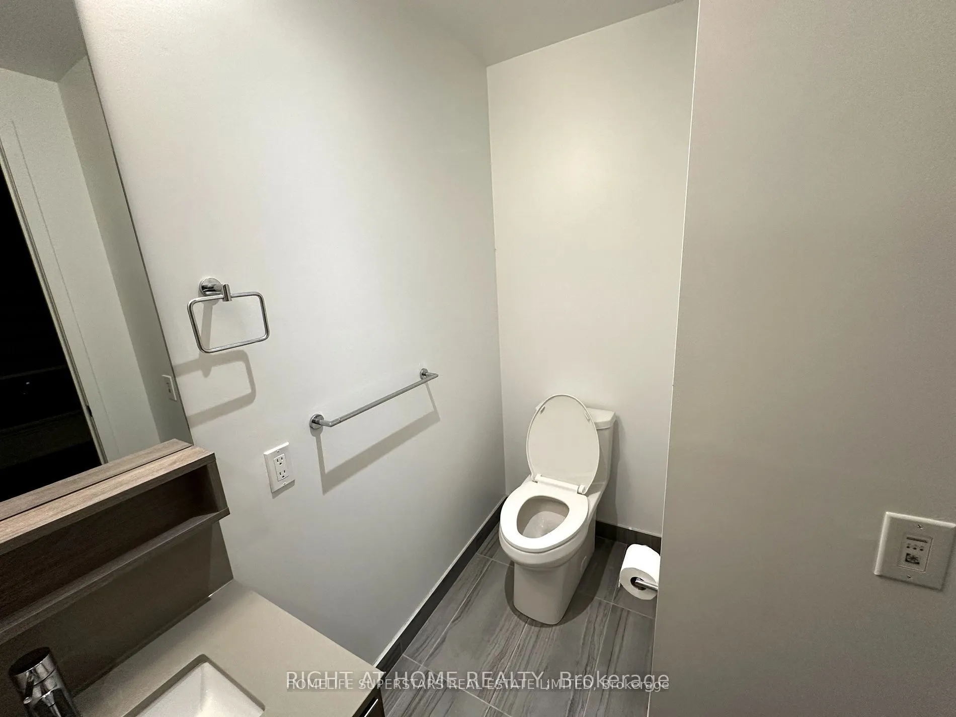 950 Portage Parkway, #5308