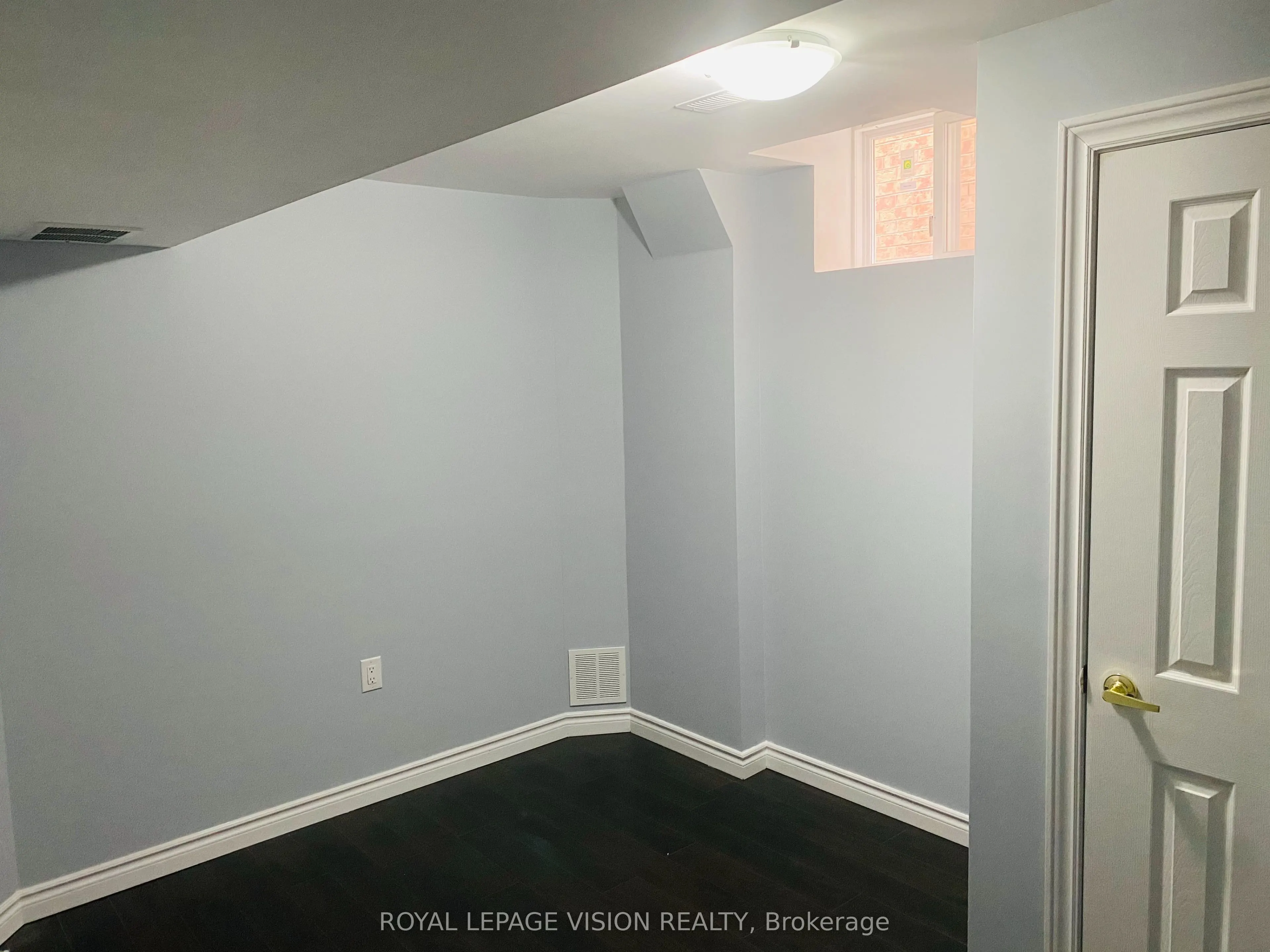 10 Germain Crescent