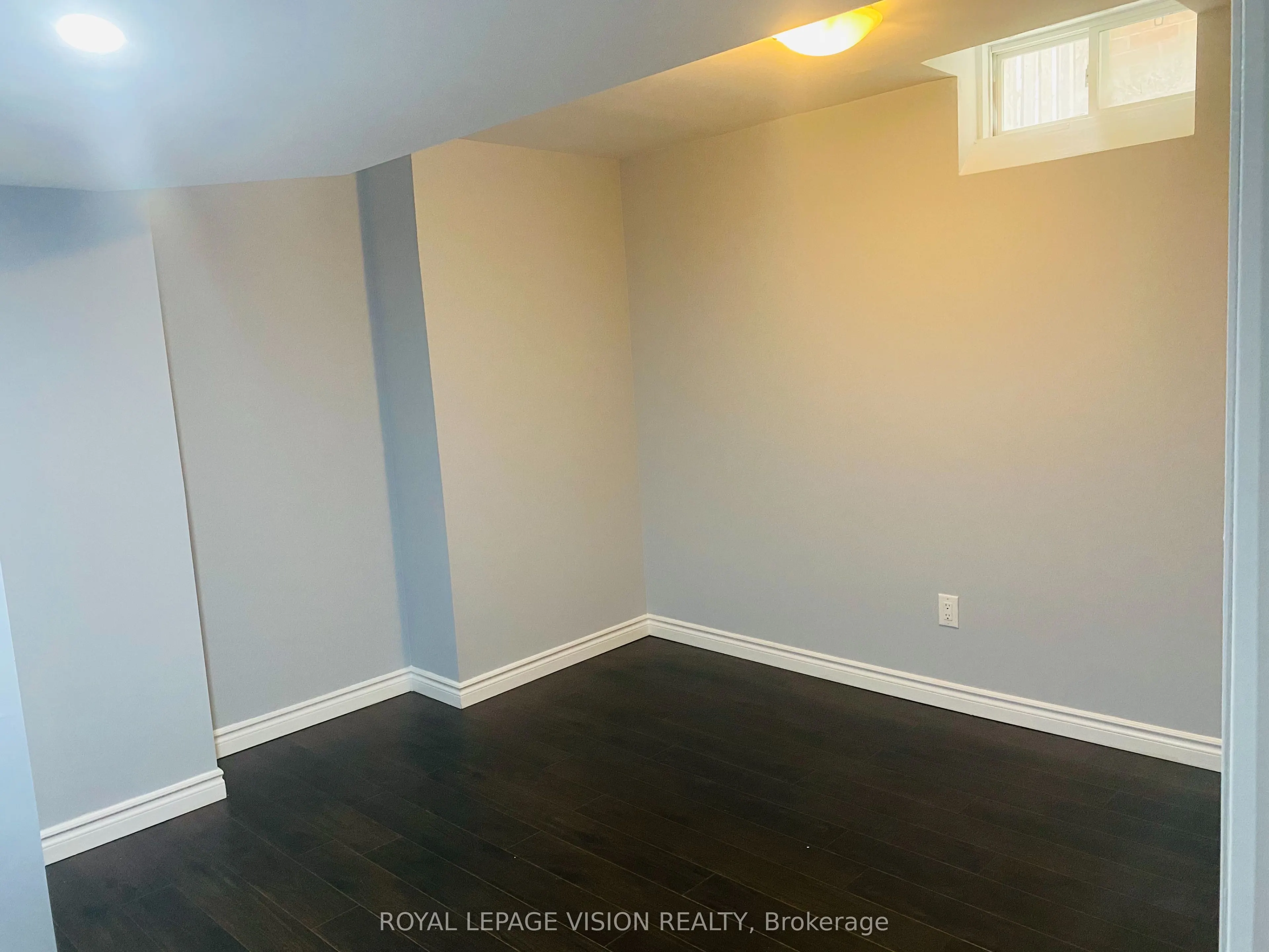 10 Germain Crescent