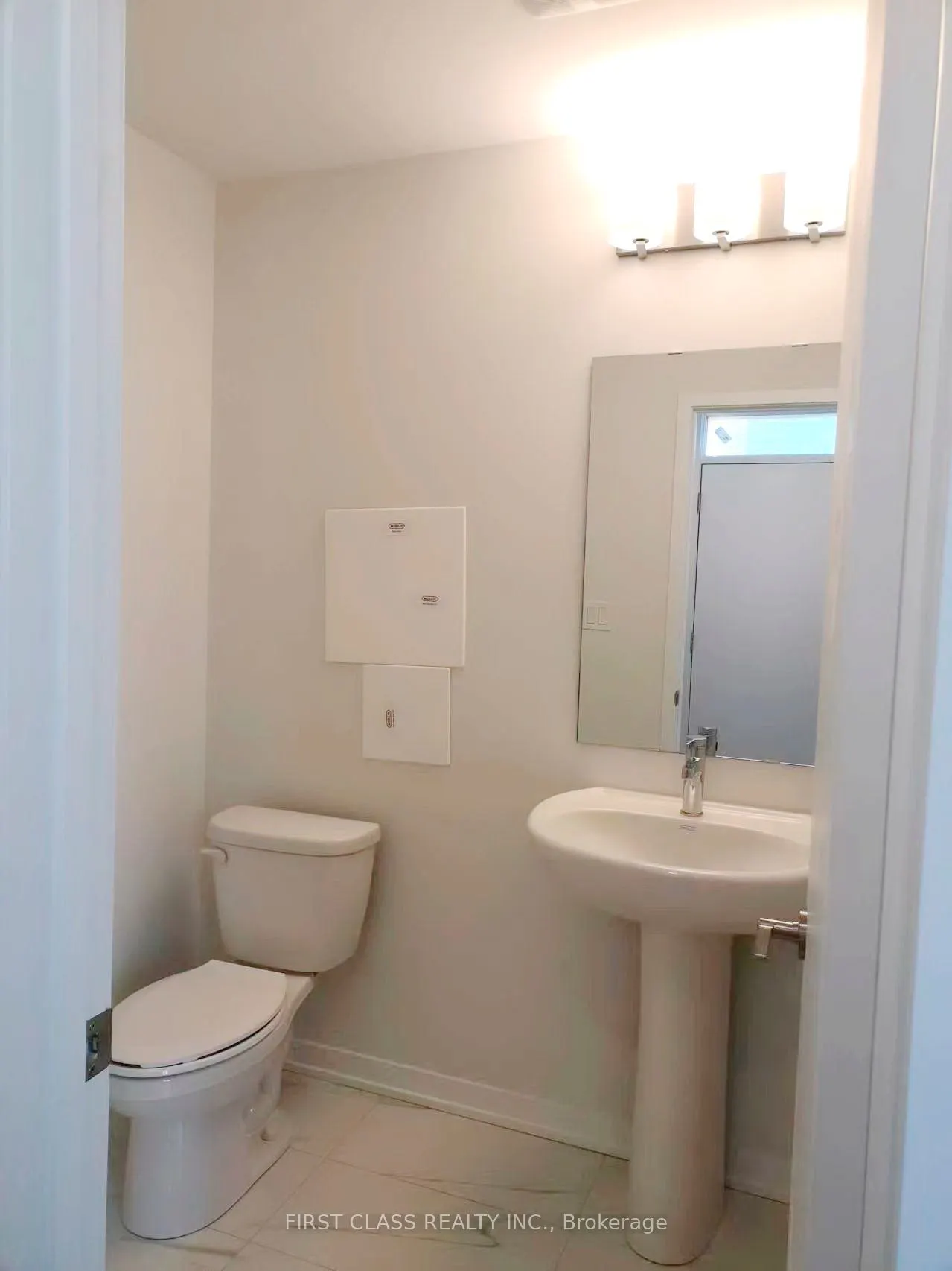 31 Almond Blossom Mews, #TH143