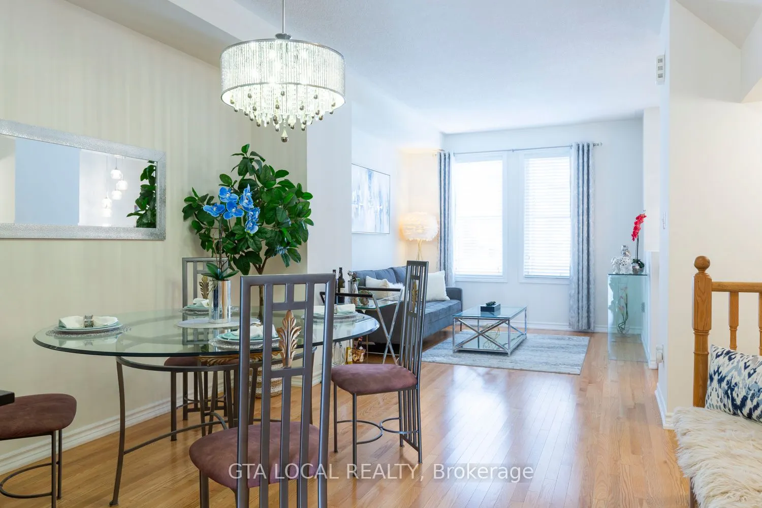 10 Porter Avenue W, #31
