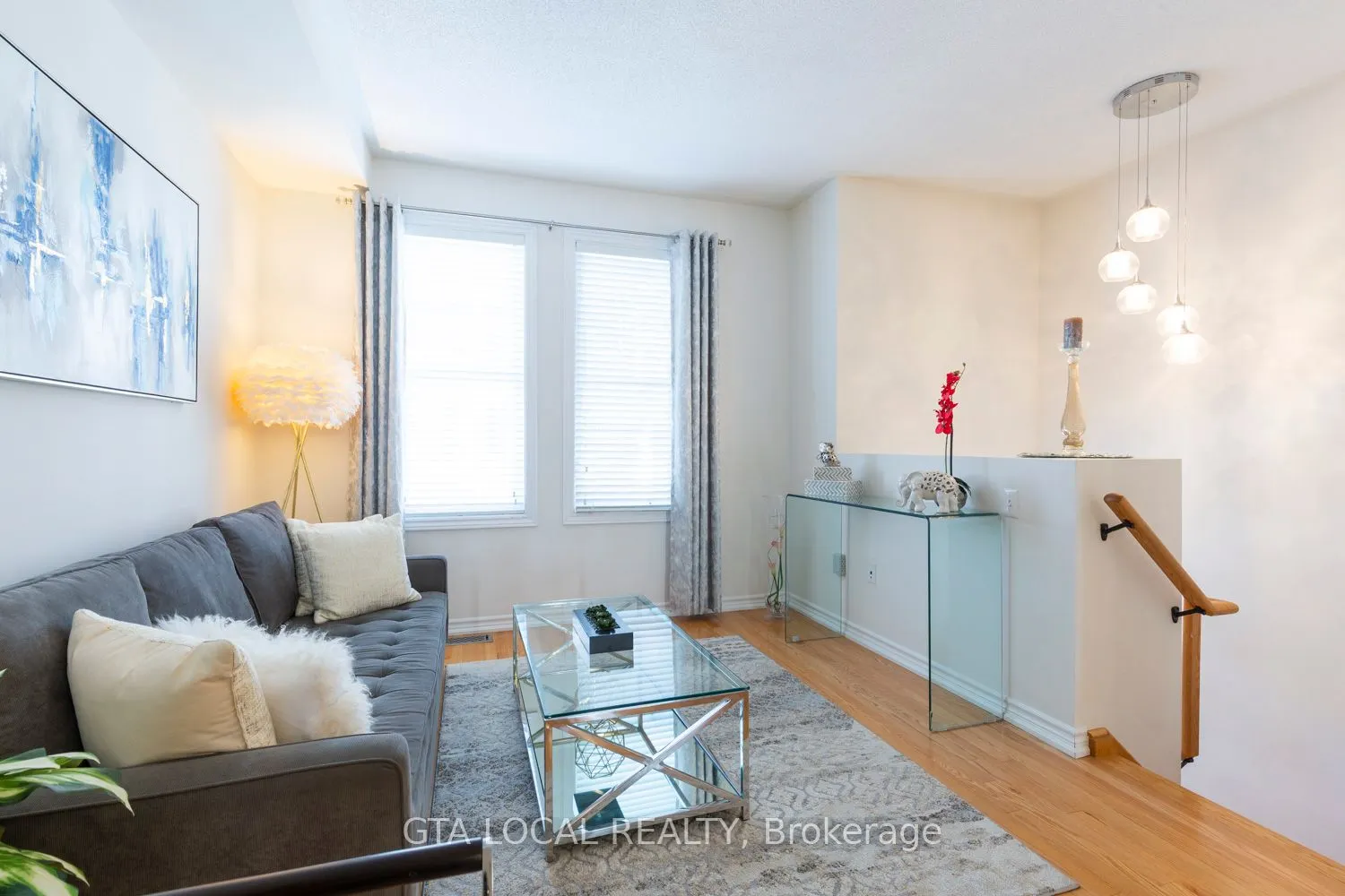 10 Porter Avenue W, #31