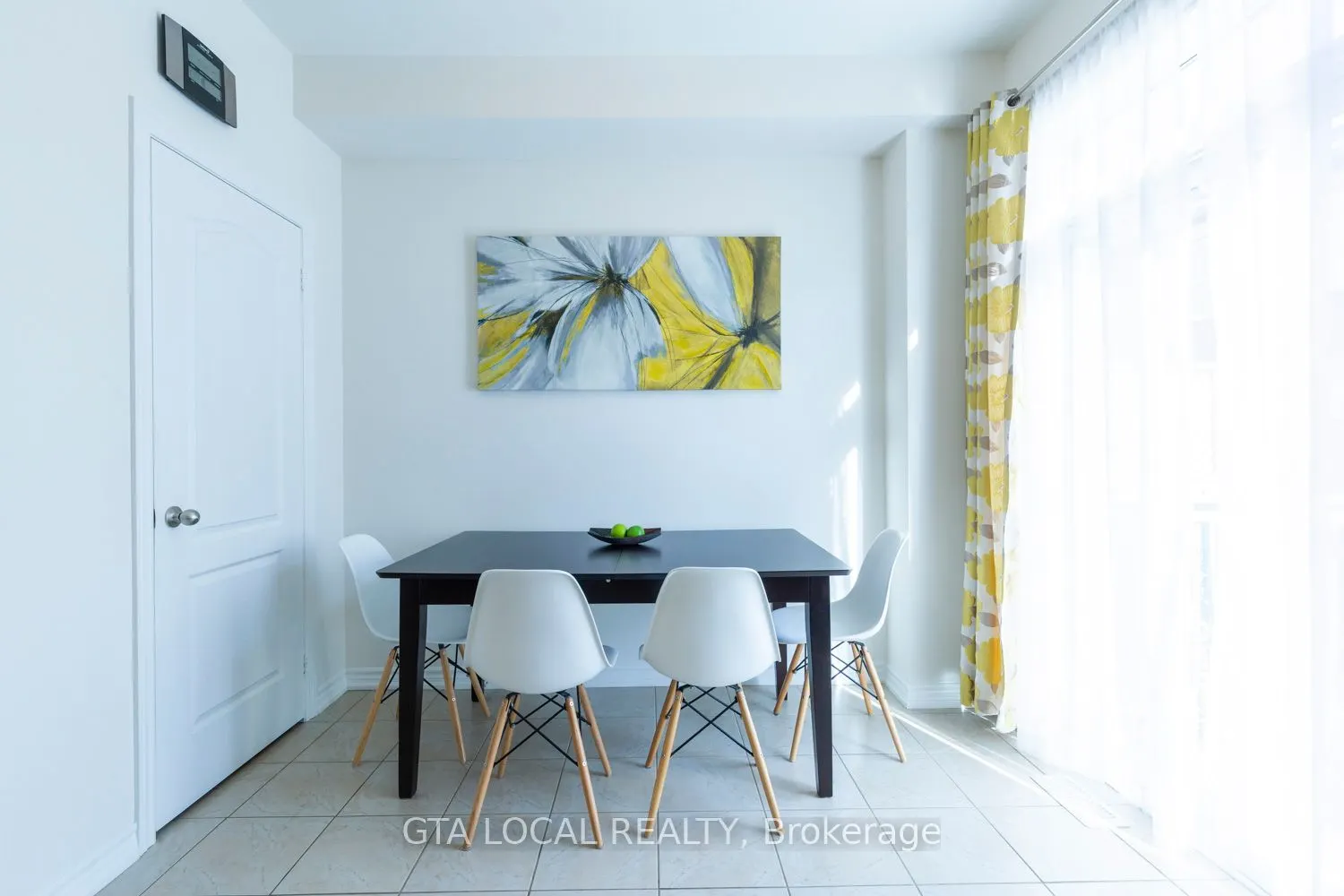 10 Porter Avenue W, #31