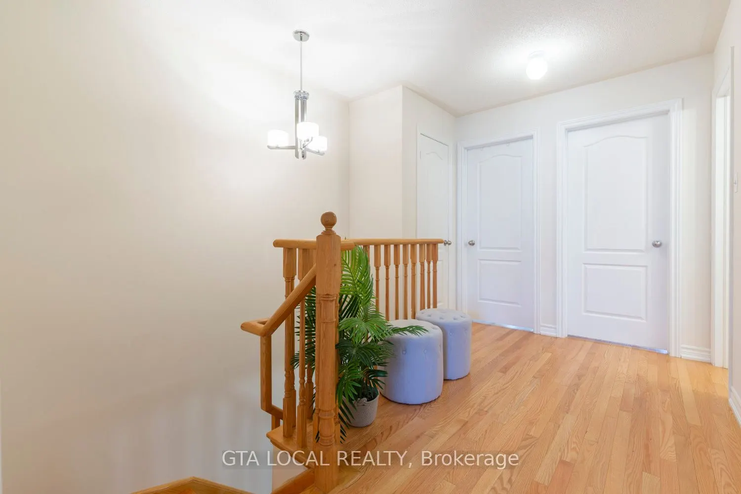 10 Porter Avenue W, #31