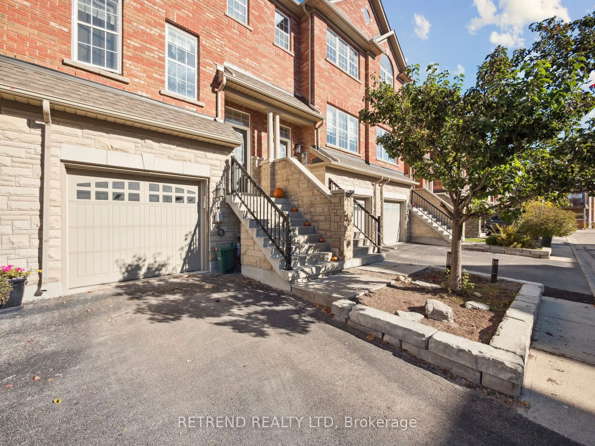 26 Golden Spruce Lane