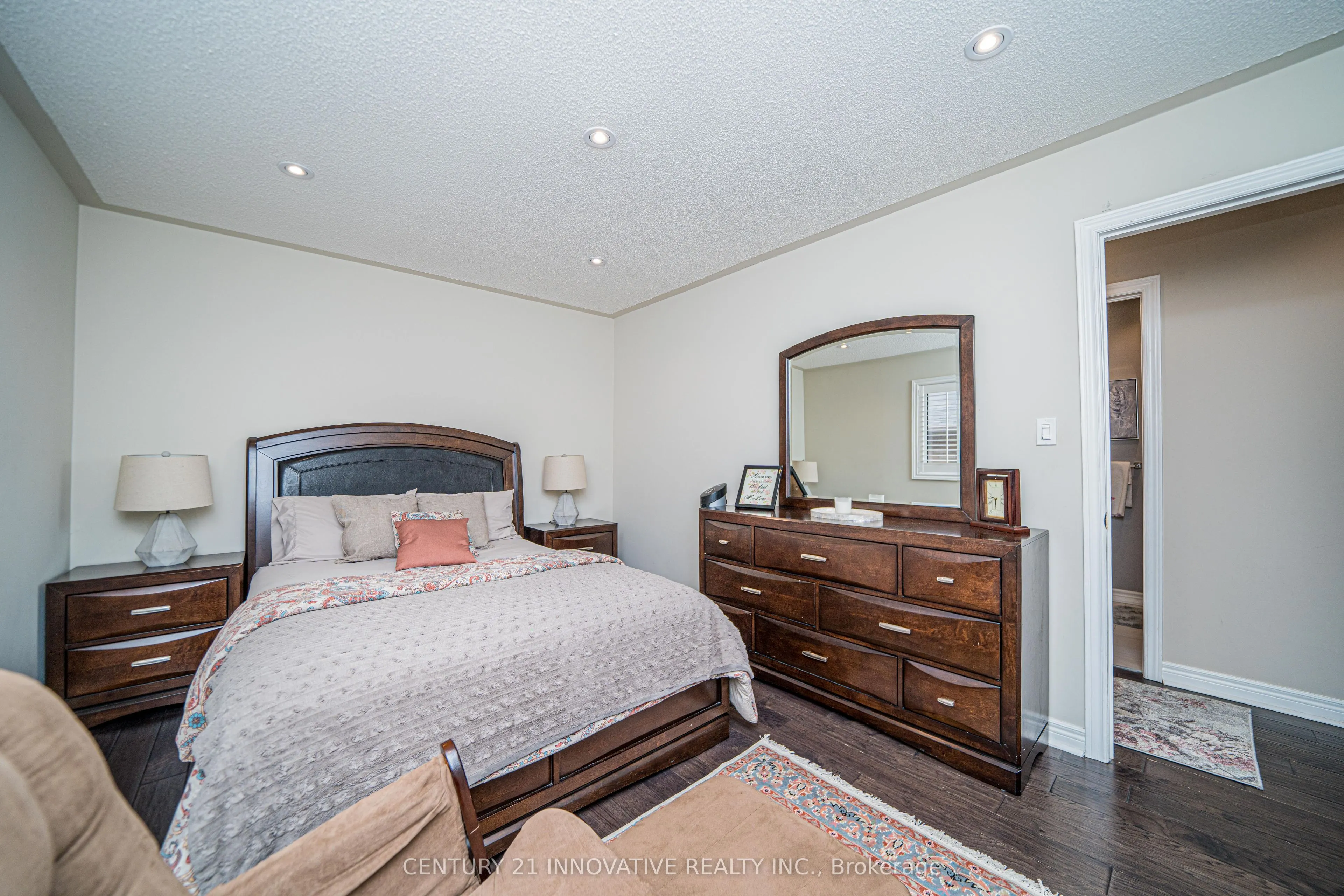 46 Laura Sabrina Drive, #Upper