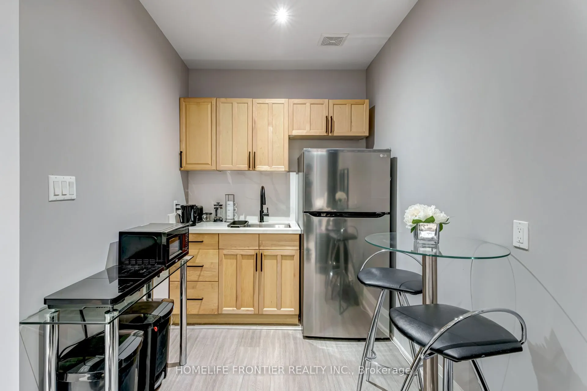 6 Dalmeny Road, #Lower