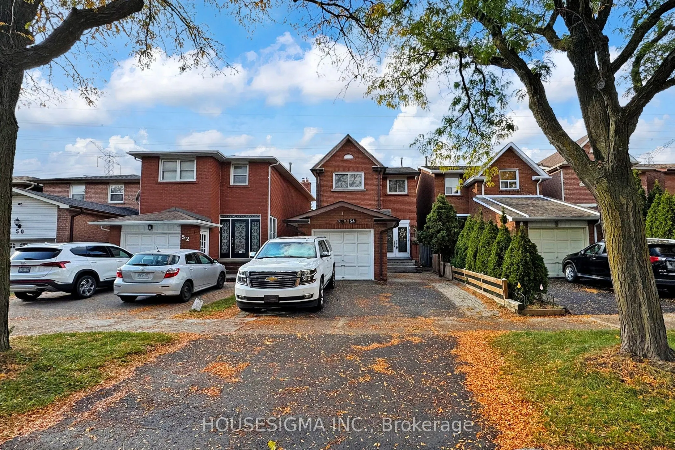 54 Oakmount Crescent