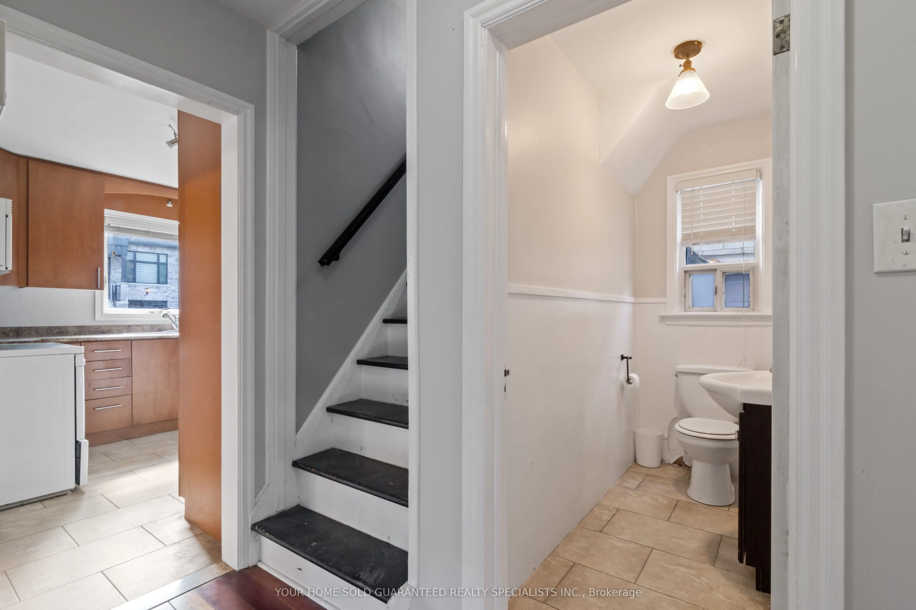 122 Gurnett Street