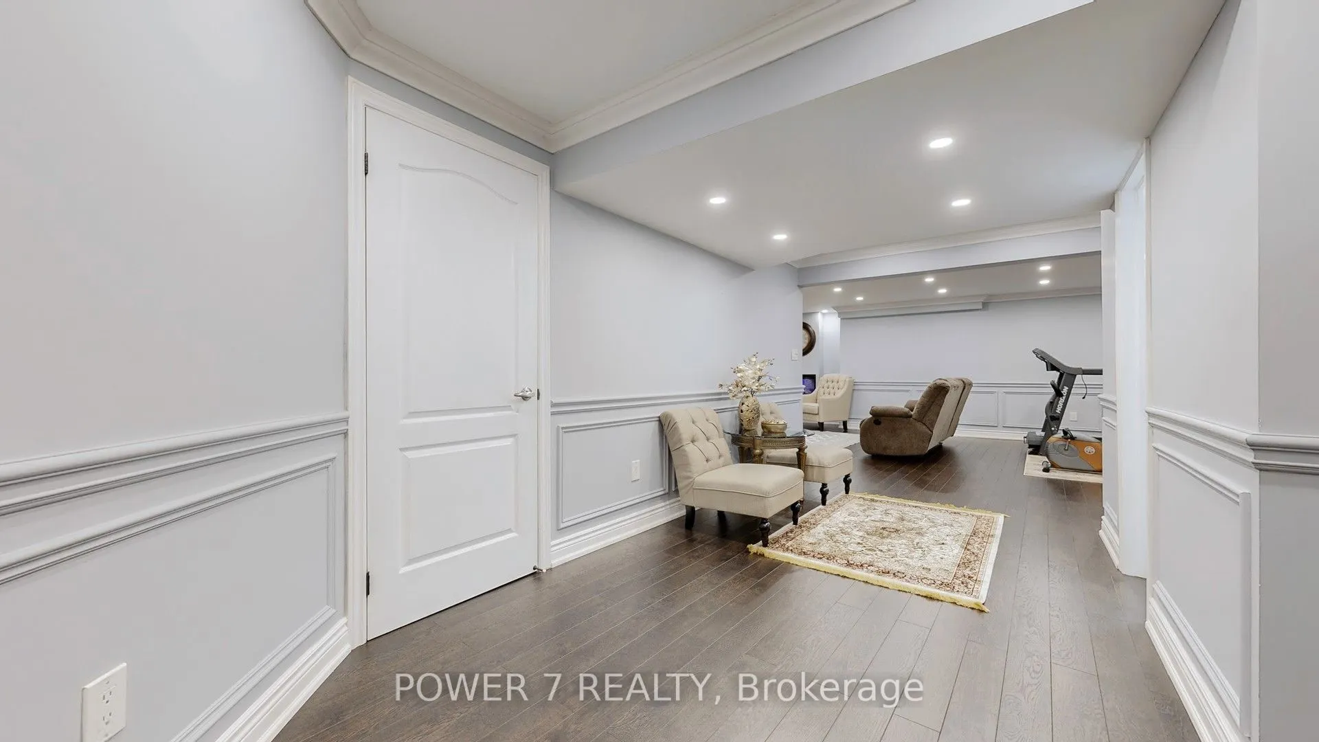 241 Degraaf Crescent