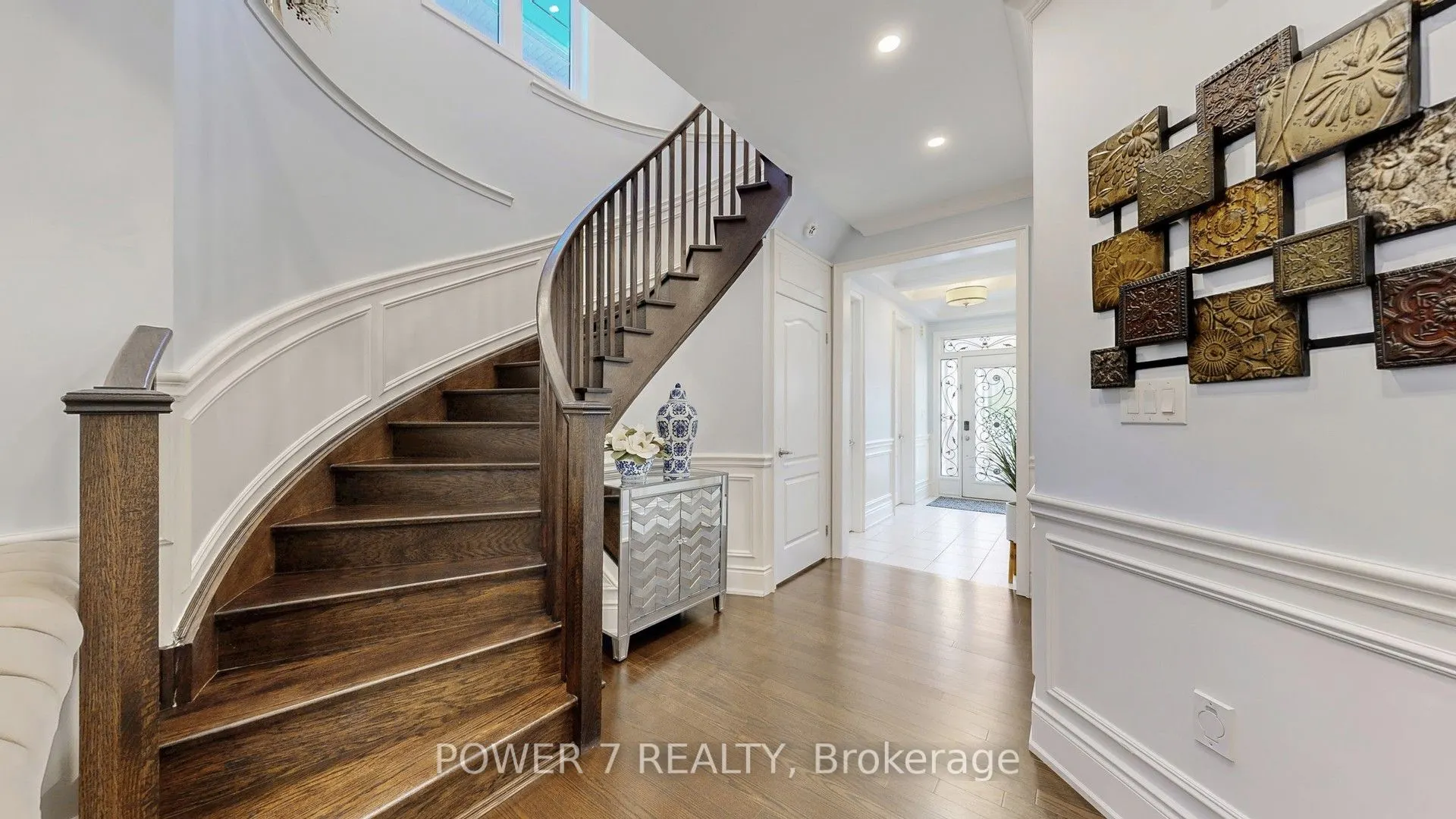 241 Degraaf Crescent