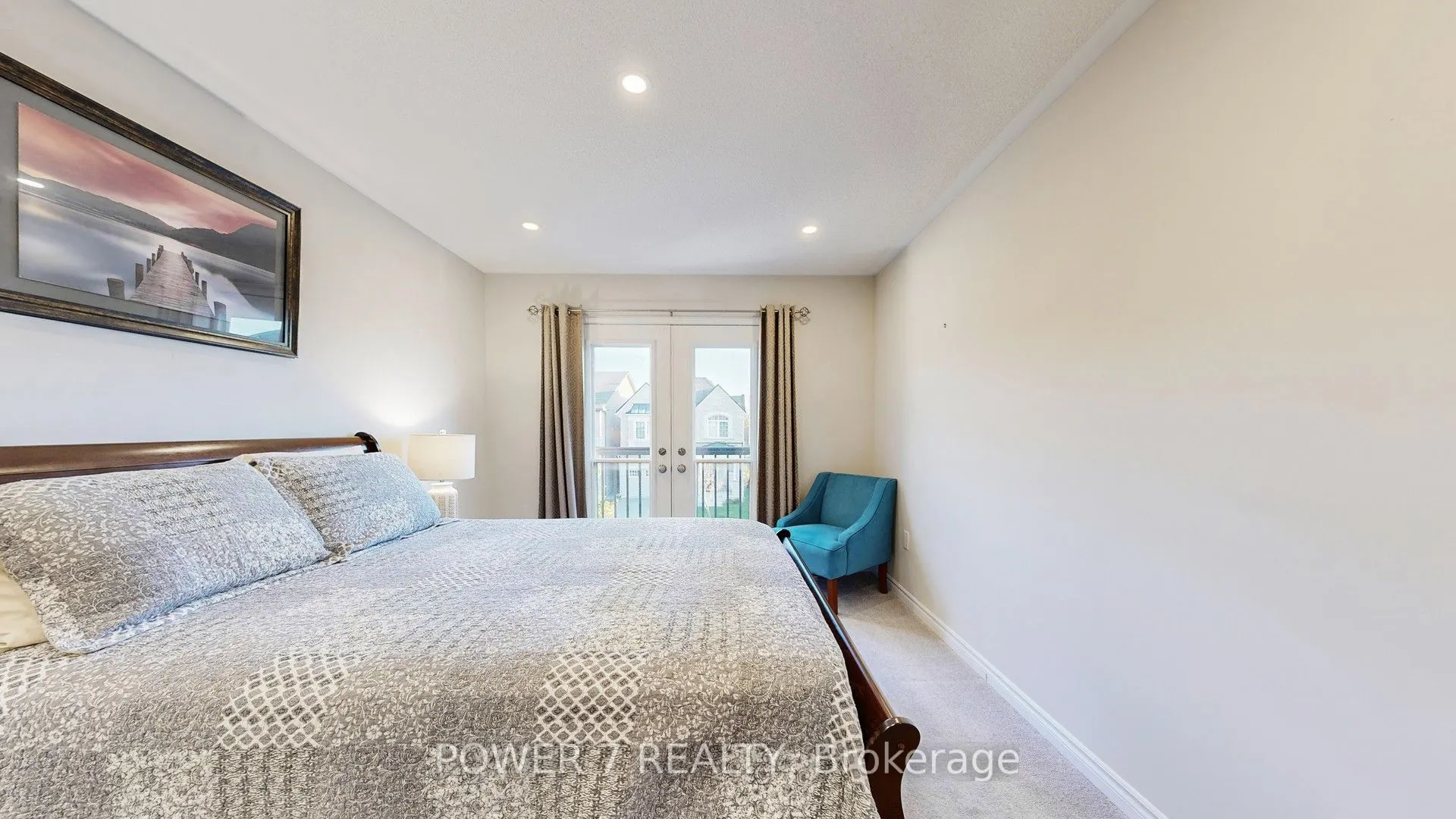 241 Degraaf Crescent