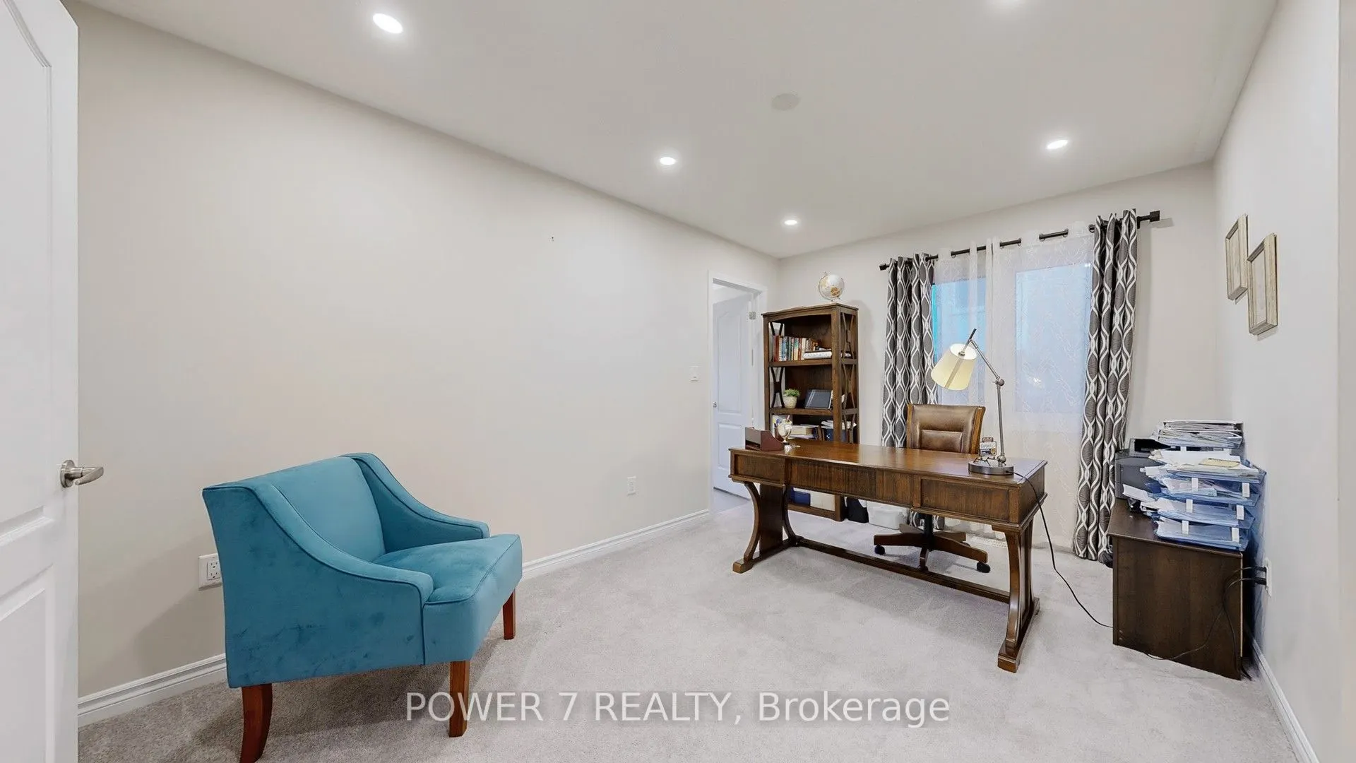 241 Degraaf Crescent