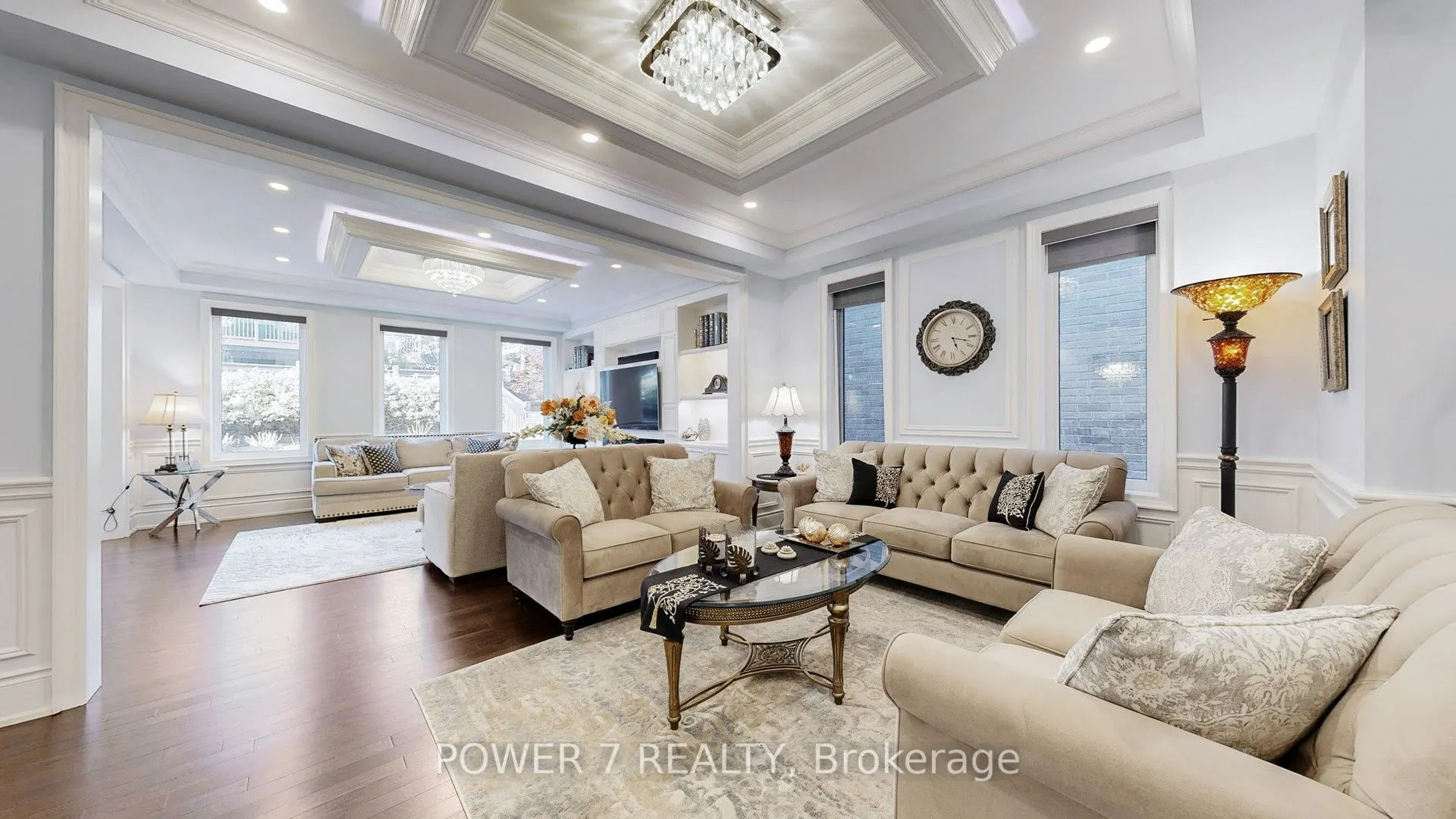 241 Degraaf Crescent