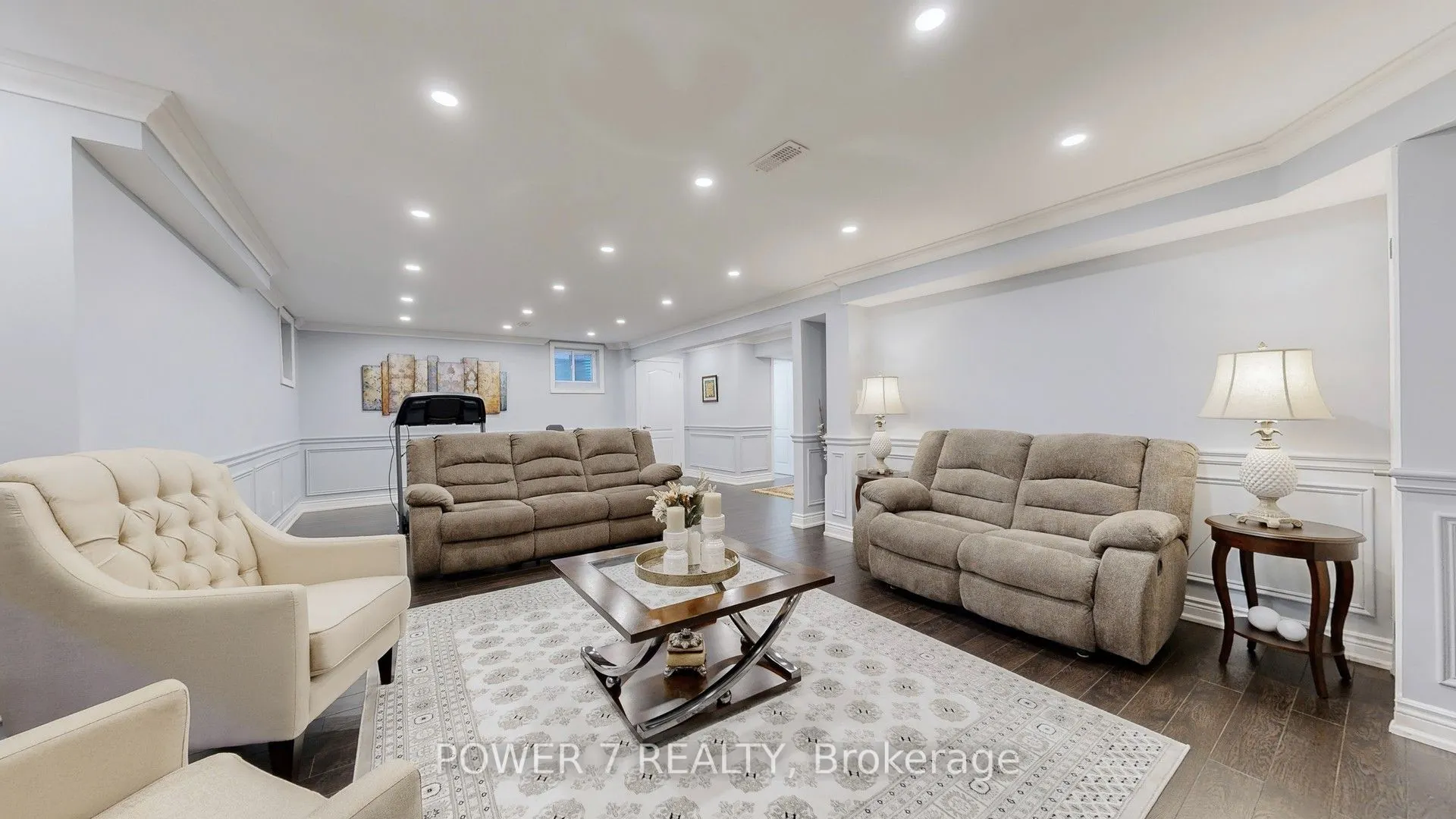 241 Degraaf Crescent