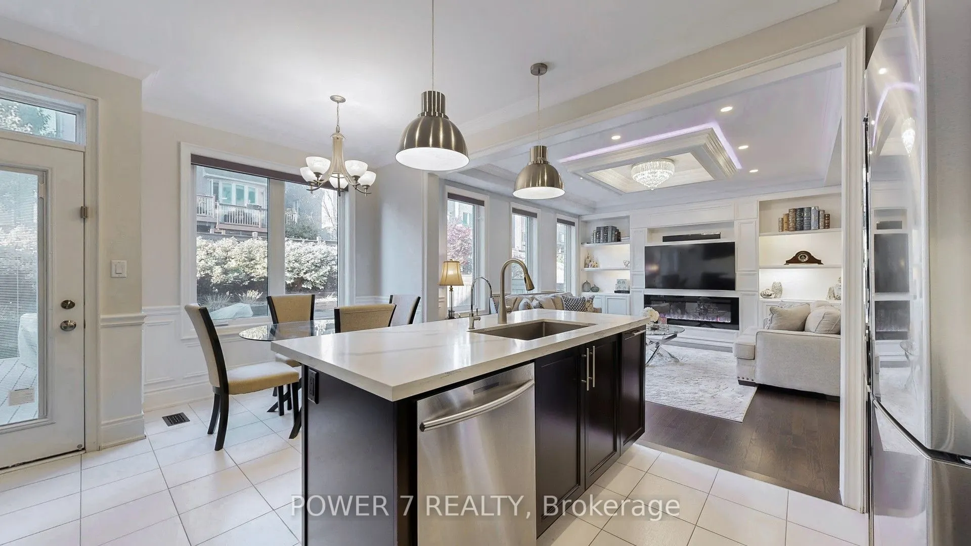 241 Degraaf Crescent