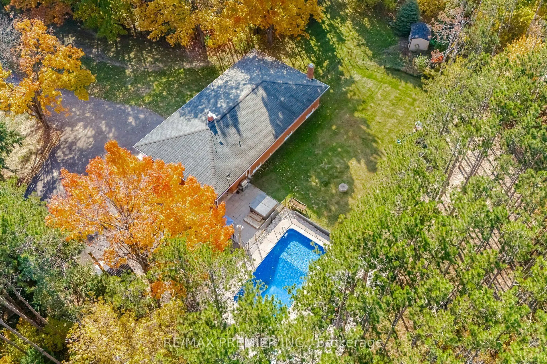 4904 10th Side Road